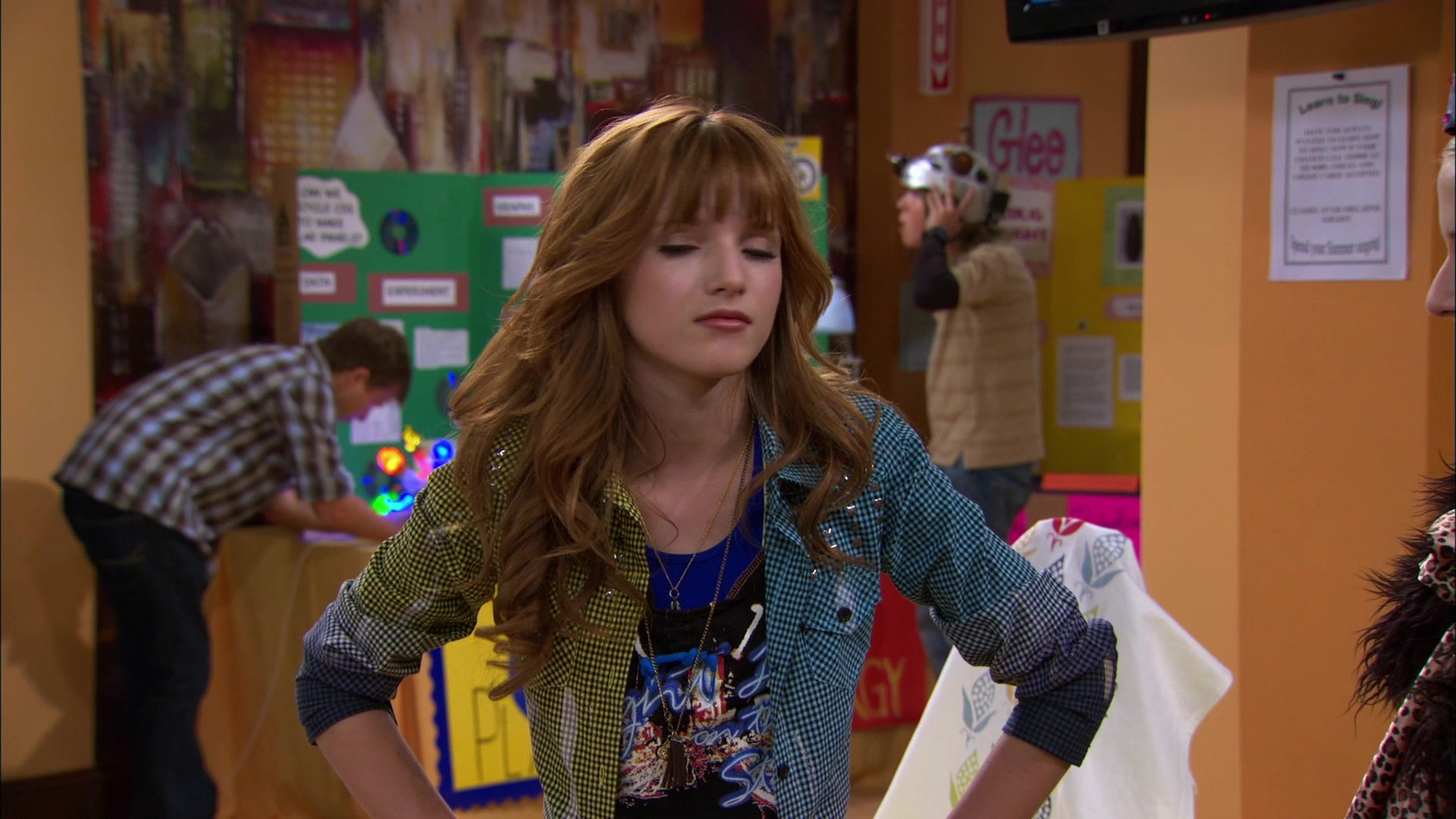 Shake_It_Up_S01E12_1080p_BTD_000699.jpg Shake_It_Up_S01E12_1080p_BTD_000699.jpg