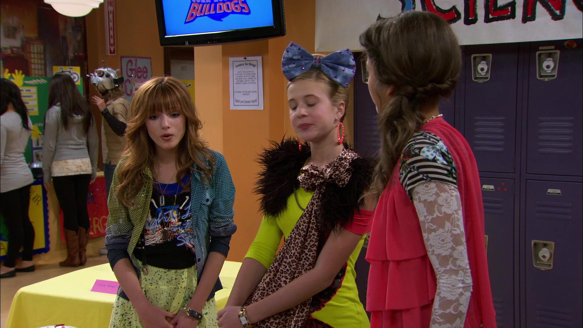 Shake_It_Up_S01E12_1080p_BTD_000730.jpg Shake_It_Up_S01E12_1080p_BTD_000730.jpg