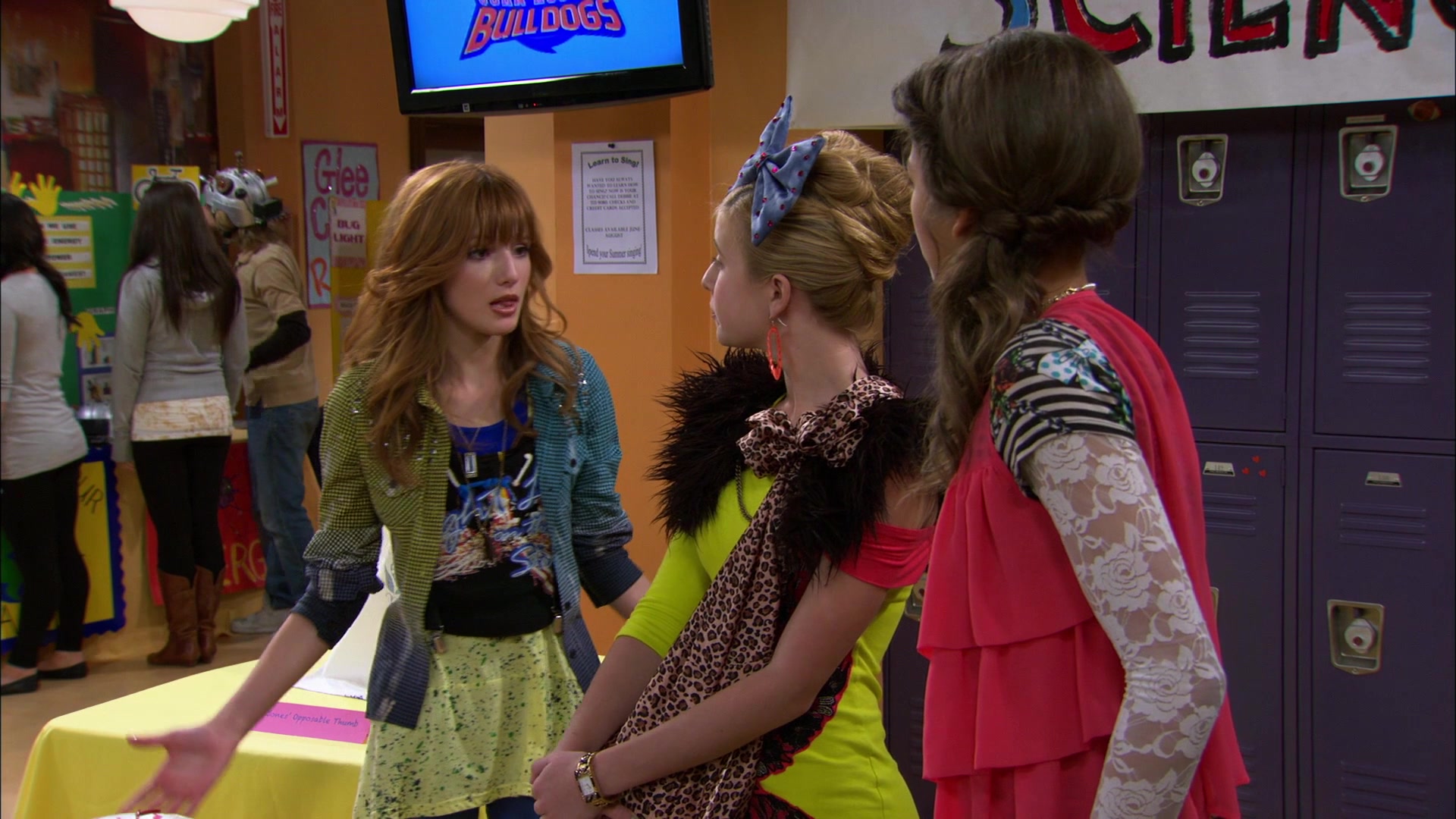 Shake_It_Up_S01E12_1080p_BTD_000733.jpg Shake_It_Up_S01E12_1080p_BTD_000733.jpg