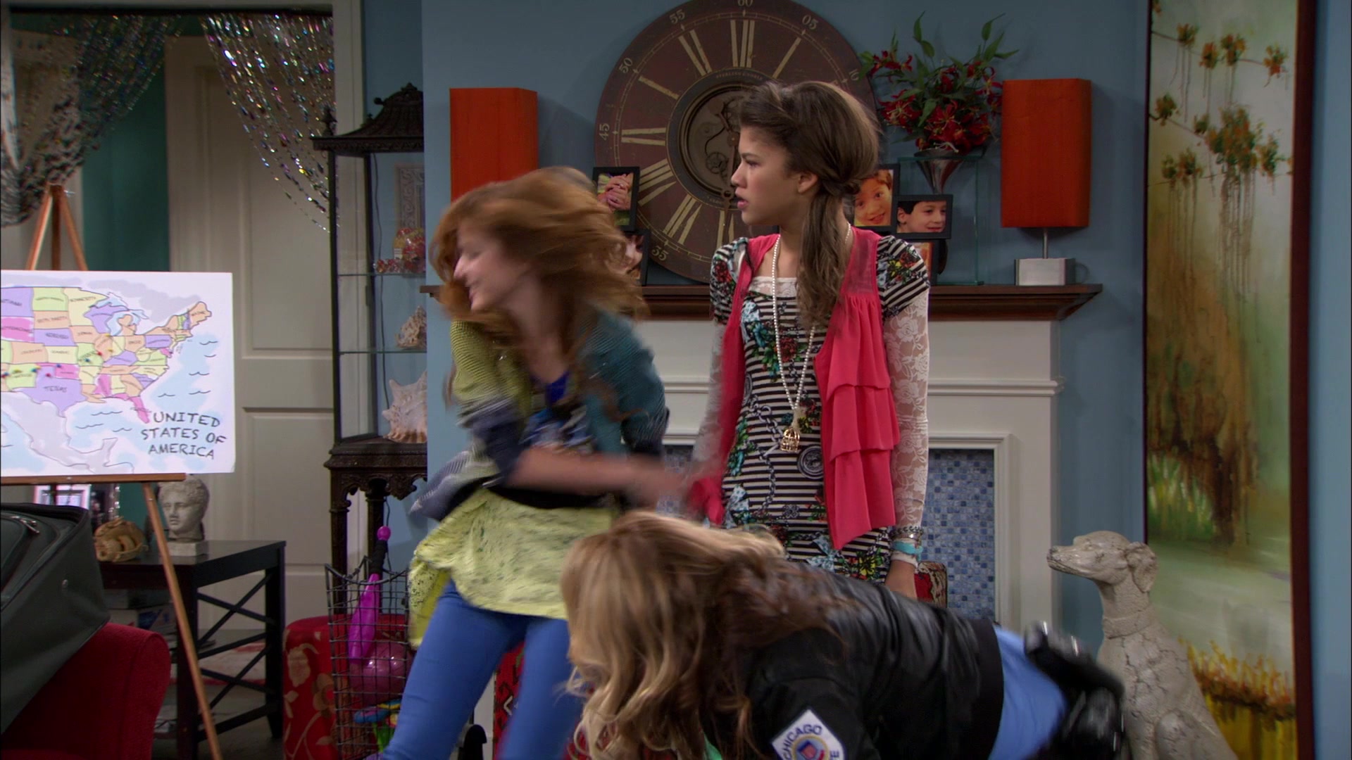 Shake_It_Up_S01E12_1080p_BTD_001264.jpg Shake_It_Up_S01E12_1080p_BTD_001264.jpg