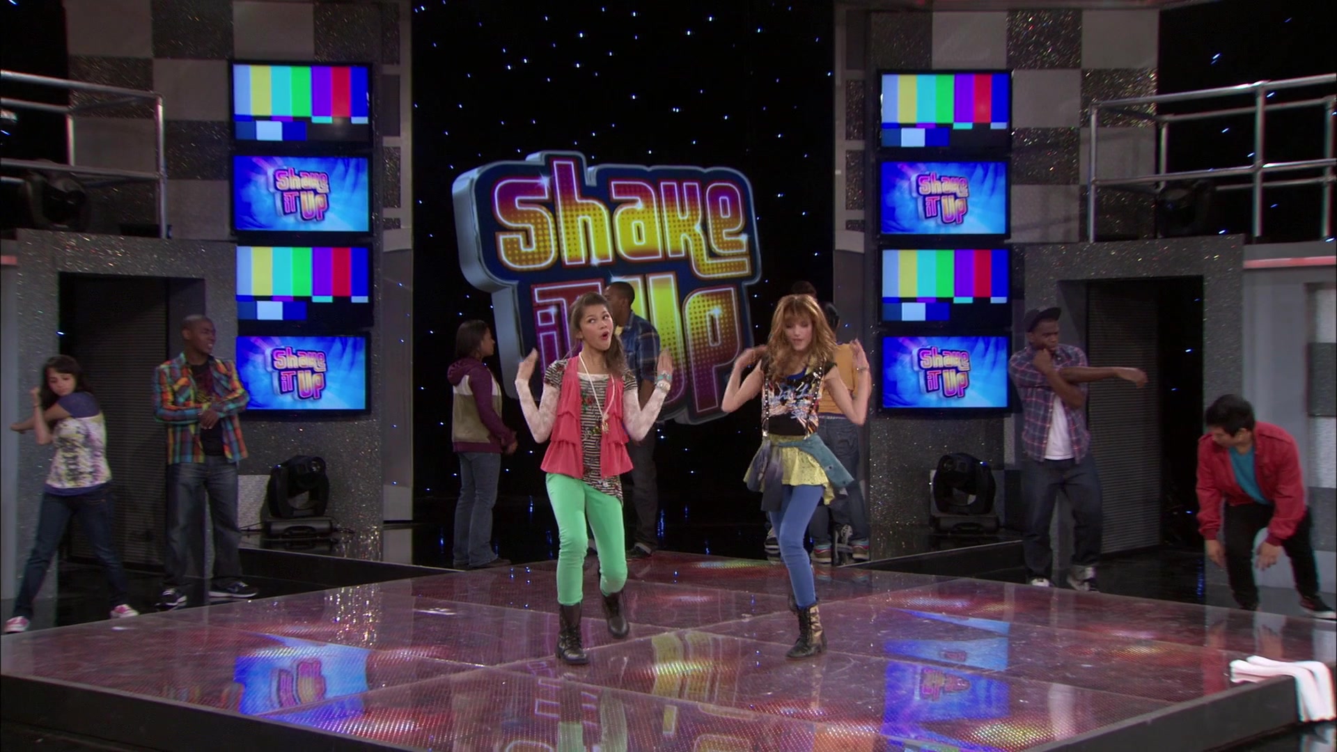 Shake_It_Up_S01E12_1080p_BTD_001564.jpg Shake_It_Up_S01E12_1080p_BTD_001564.jpg