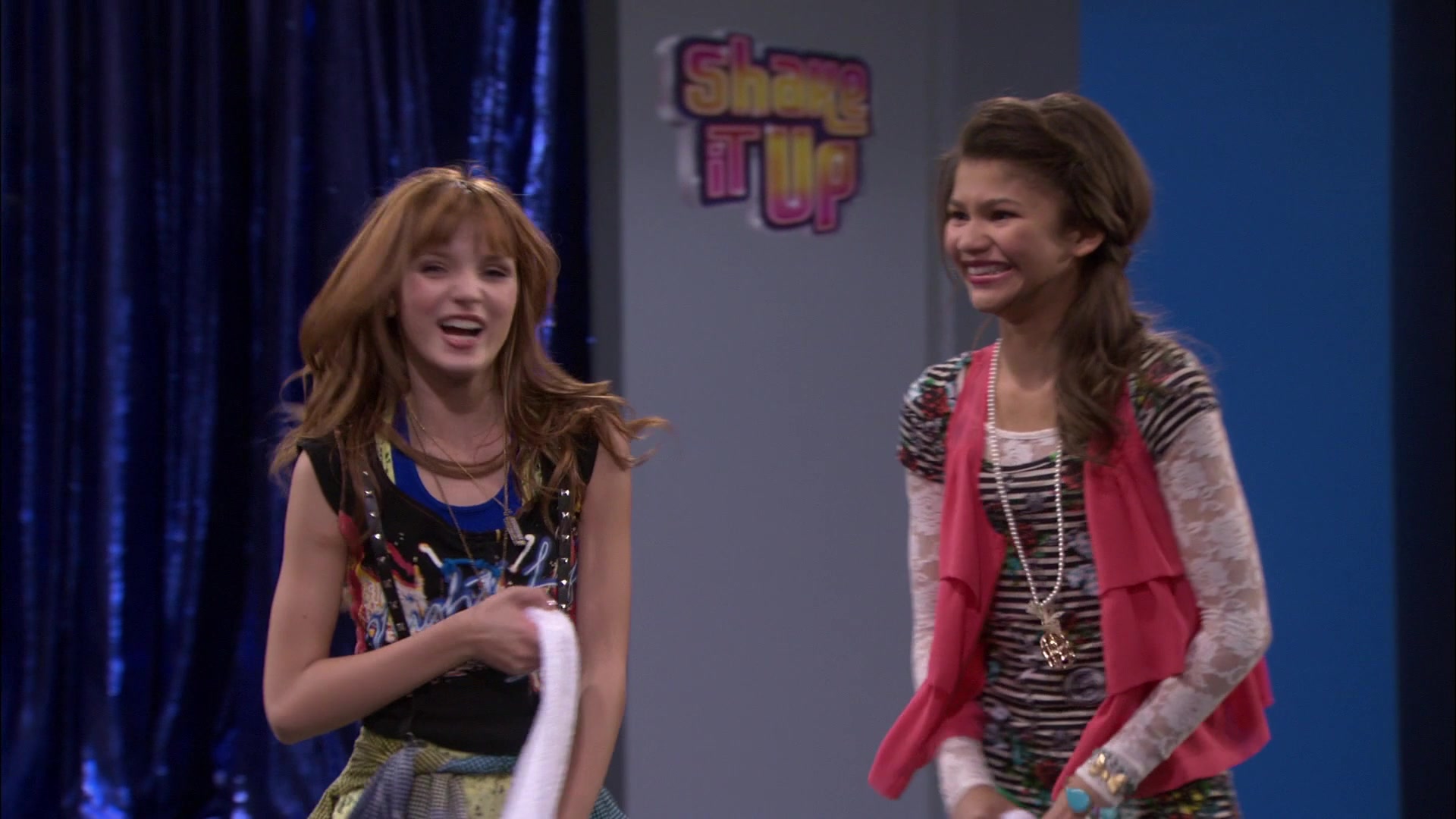 Shake_It_Up_S01E12_1080p_BTD_001584.jpg