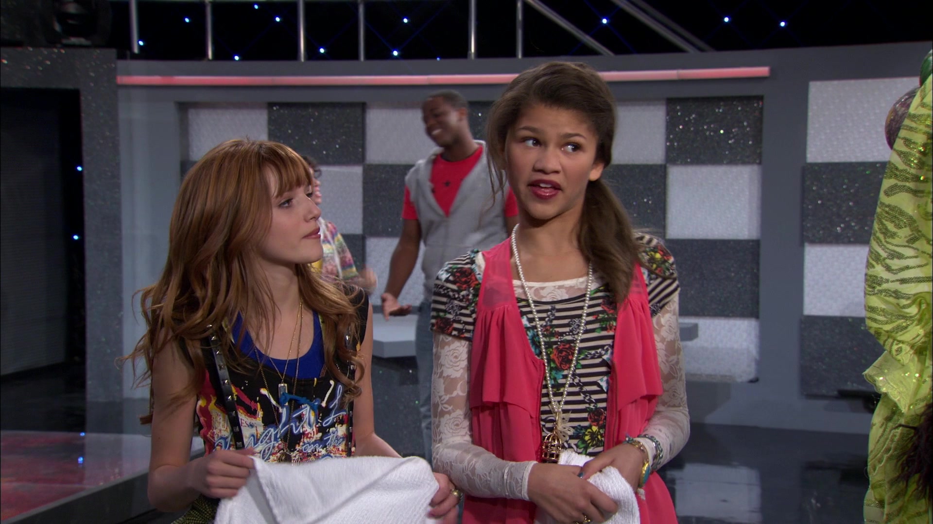 Shake_It_Up_S01E12_1080p_BTD_001712.jpg Shake_It_Up_S01E12_1080p_BTD_001712.jpg