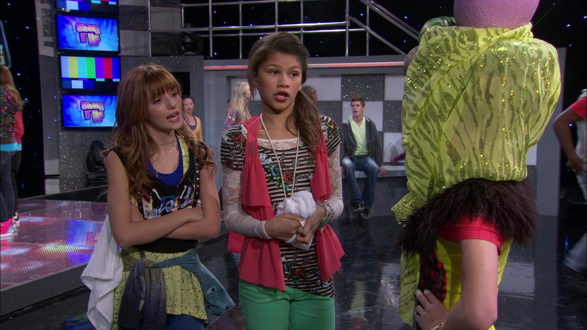 Shake_It_Up_S01E12_1080p_BTD_001725.jpg Shake_It_Up_S01E12_1080p_BTD_001725.jpg
