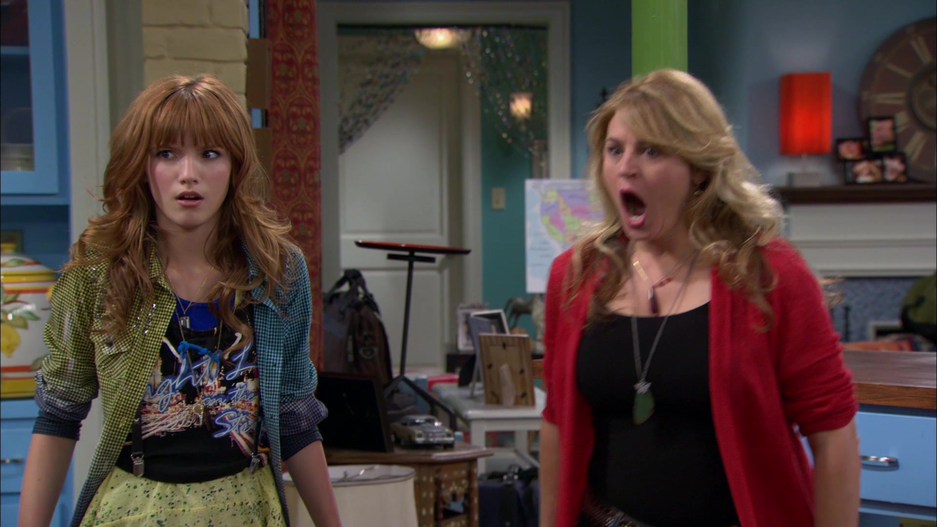 Shake_It_Up_S01E12_1080p_BTD_001850.jpg Shake_It_Up_S01E12_1080p_BTD_001850.jpg