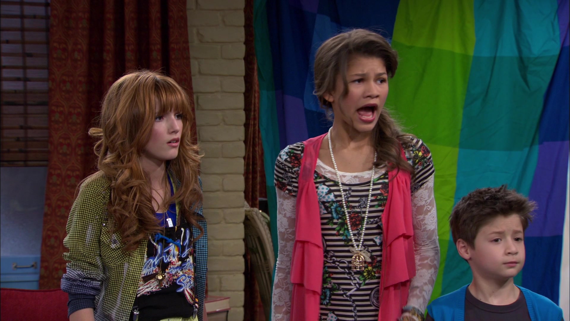 Shake_It_Up_S01E12_1080p_BTD_001949.jpg Shake_It_Up_S01E12_1080p_BTD_001949.jpg