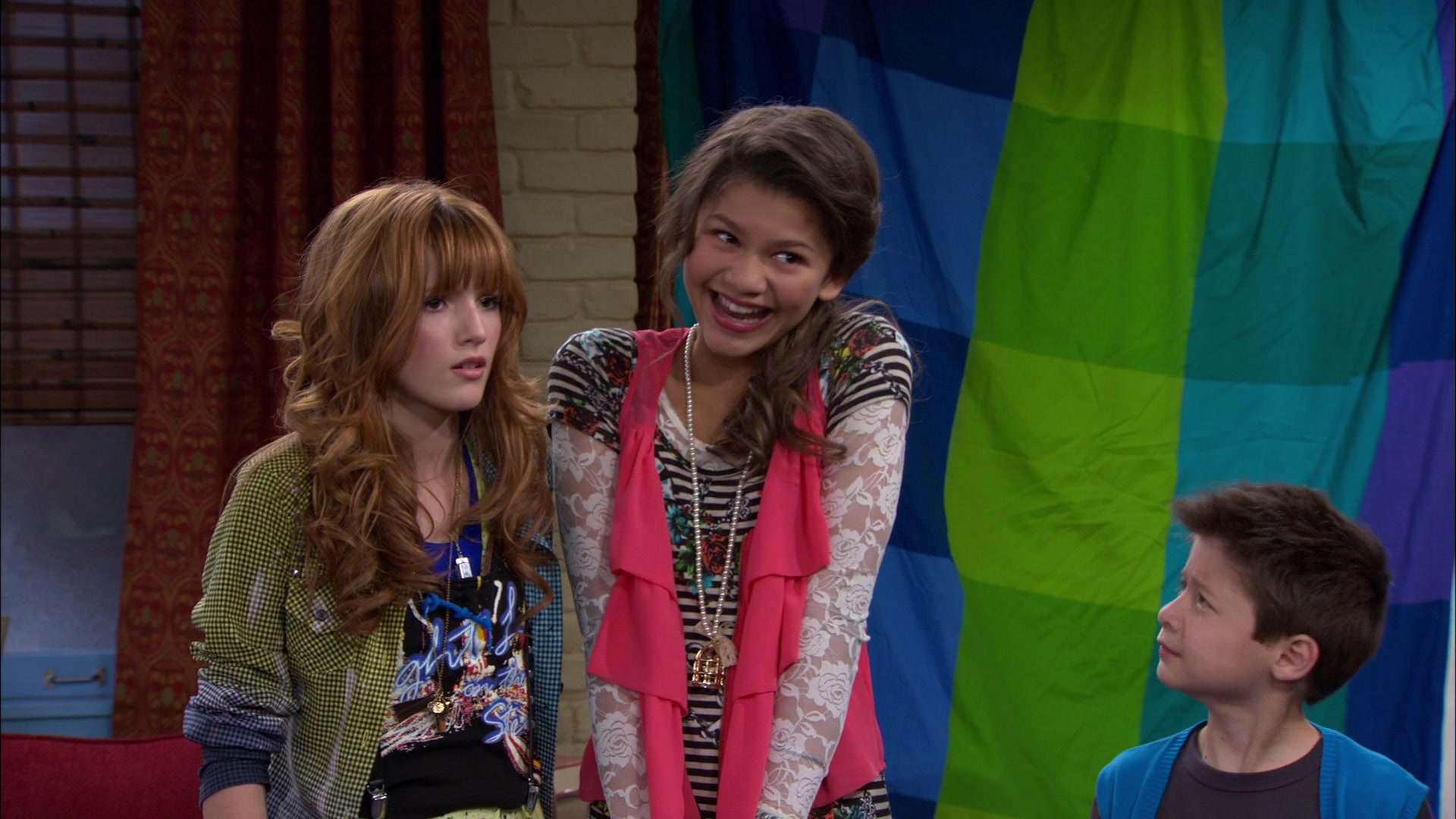 Shake_It_Up_S01E12_1080p_BTD_001957.jpg Shake_It_Up_S01E12_1080p_BTD_001957.jpg