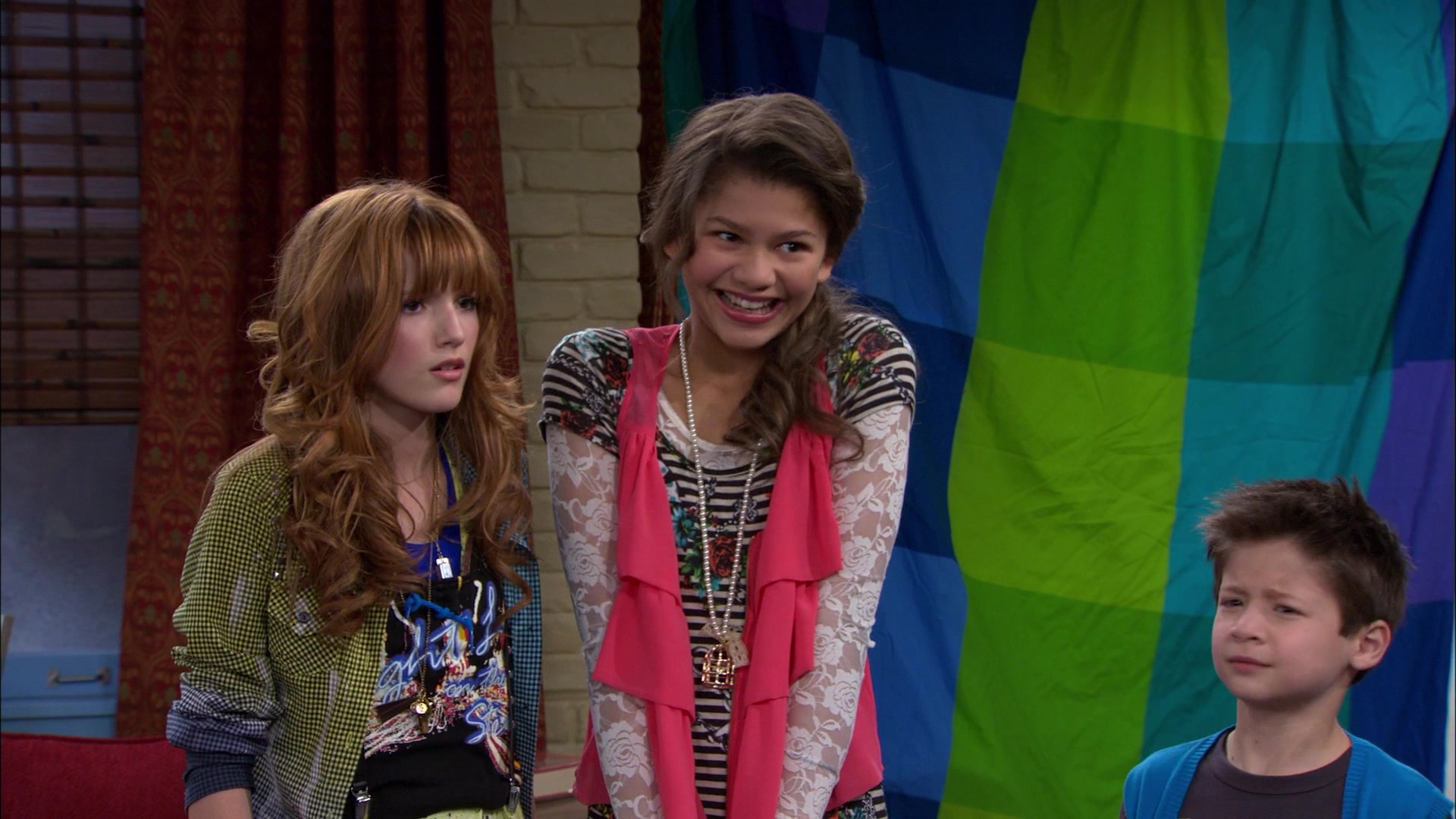 Shake_It_Up_S01E12_1080p_BTD_001958.jpg Shake_It_Up_S01E12_1080p_BTD_001958.jpg