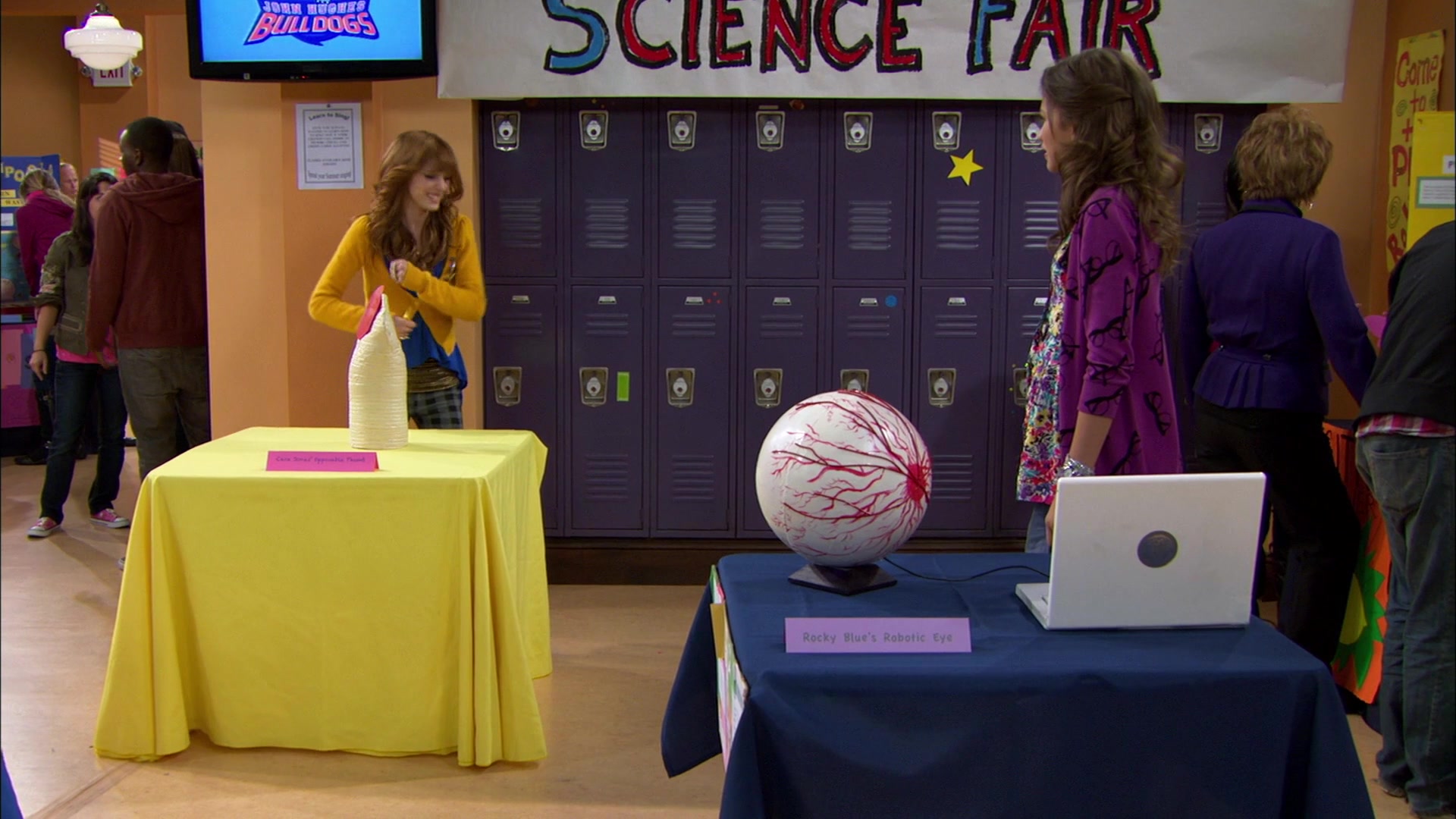 Shake_It_Up_S01E12_1080p_BTD_002045.jpg