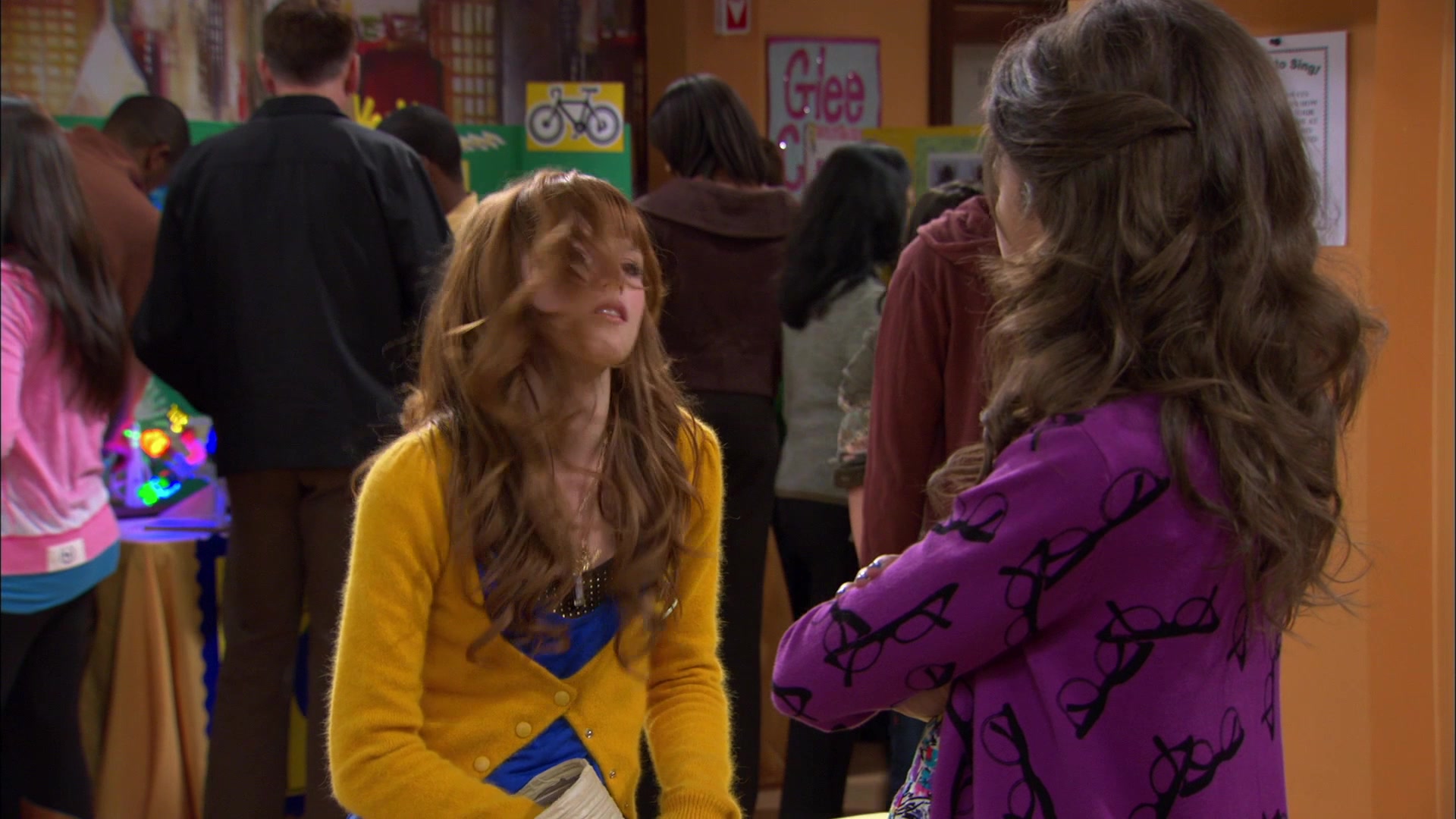 Shake_It_Up_S01E12_1080p_BTD_002153.jpg Shake_It_Up_S01E12_1080p_BTD_002153.jpg