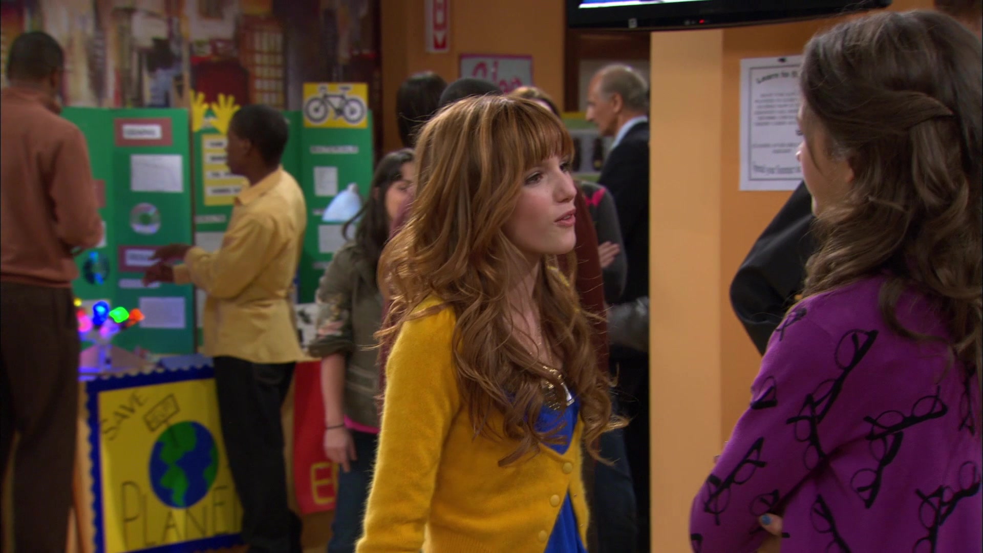 Shake_It_Up_S01E12_1080p_BTD_002185.jpg