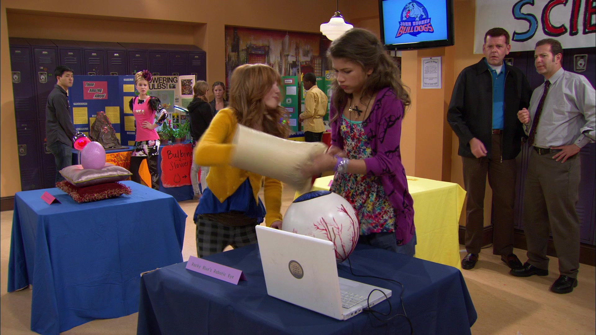 Shake_It_Up_S01E12_1080p_BTD_002232.jpg Shake_It_Up_S01E12_1080p_BTD_002232.jpg