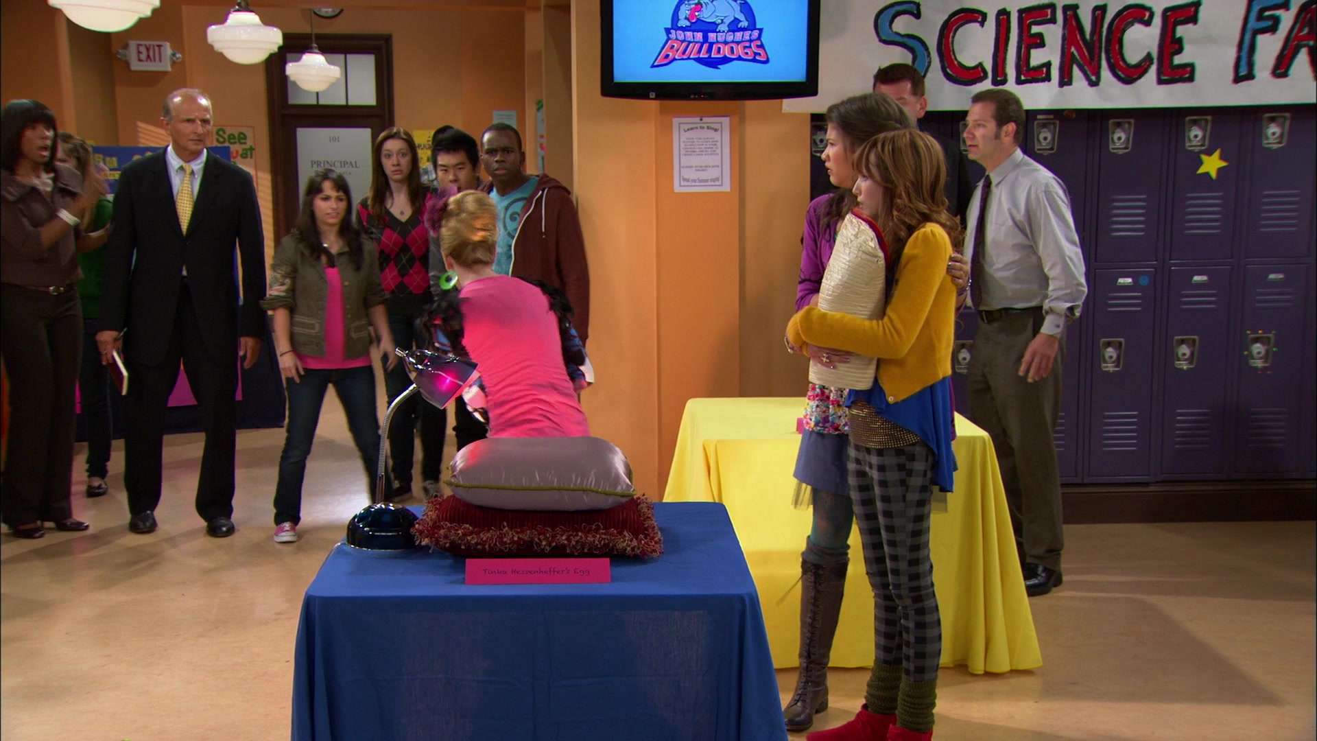 Shake_It_Up_S01E12_1080p_BTD_002387.jpg Shake_It_Up_S01E12_1080p_BTD_002387.jpg