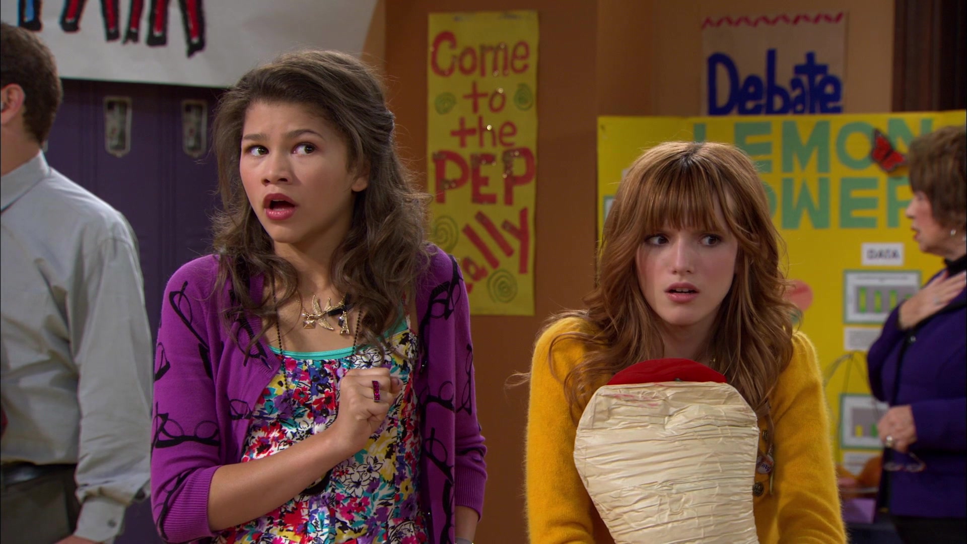 Shake_It_Up_S01E12_1080p_BTD_002407.jpg Shake_It_Up_S01E12_1080p_BTD_002407.jpg