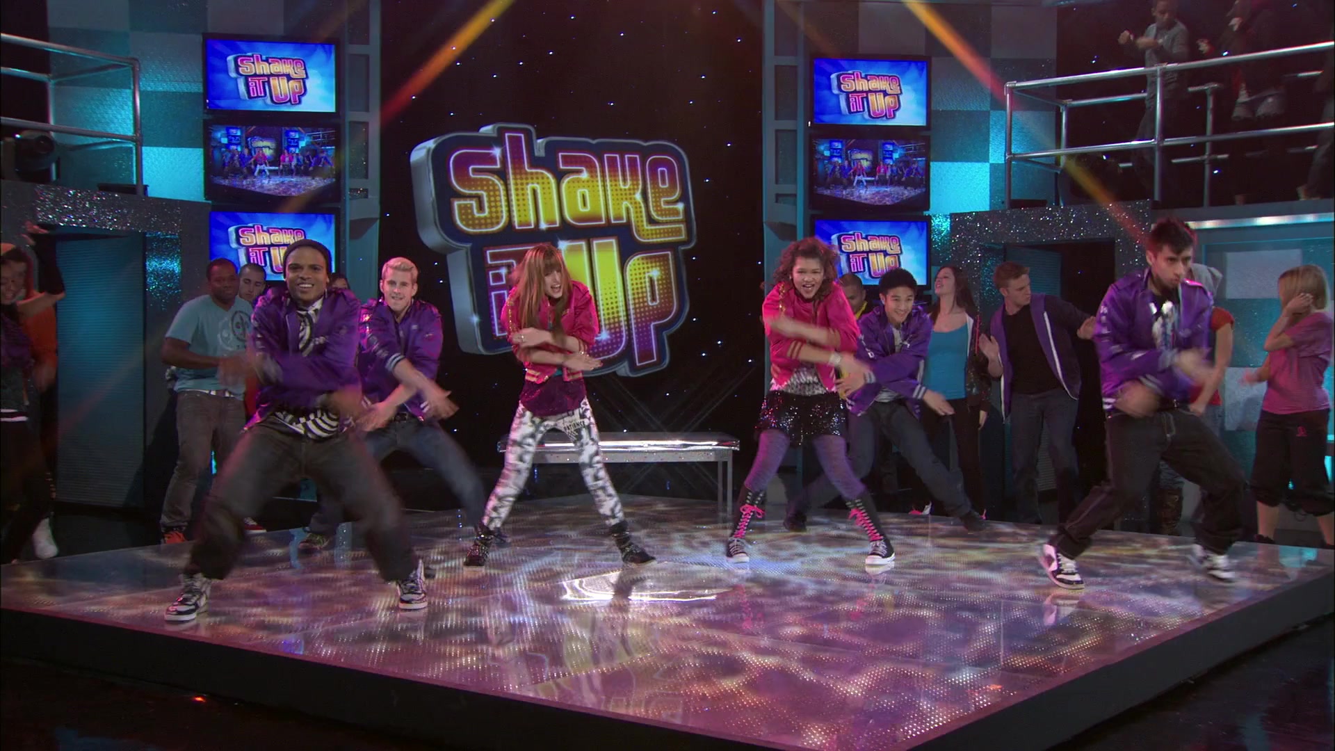 Shake_It_Up_S01E13_1080p_BTD_000035.jpg Shake_It_Up_S01E13_1080p_BTD_000035.jpg