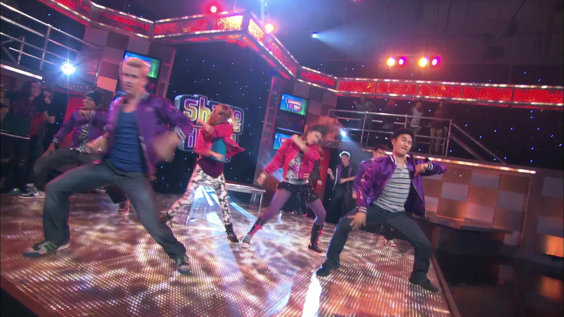 Shake_It_Up_S01E13_1080p_BTD_000070.jpg