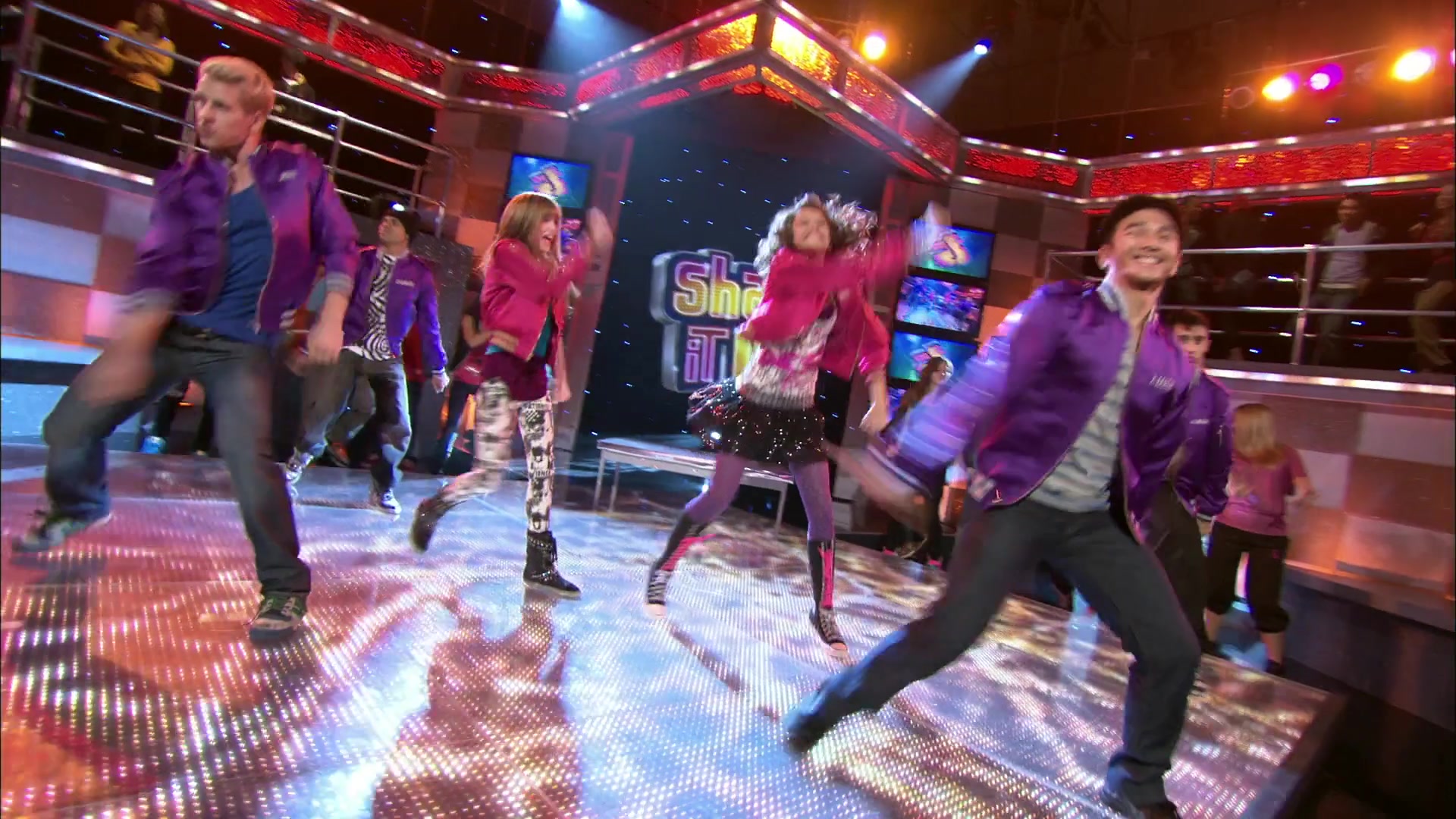 Shake_It_Up_S01E13_1080p_BTD_000073.jpg Shake_It_Up_S01E13_1080p_BTD_000073.jpg