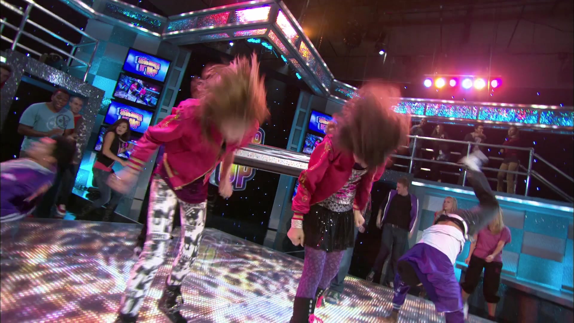 Shake_It_Up_S01E13_1080p_BTD_000113.jpg Shake_It_Up_S01E13_1080p_BTD_000113.jpg