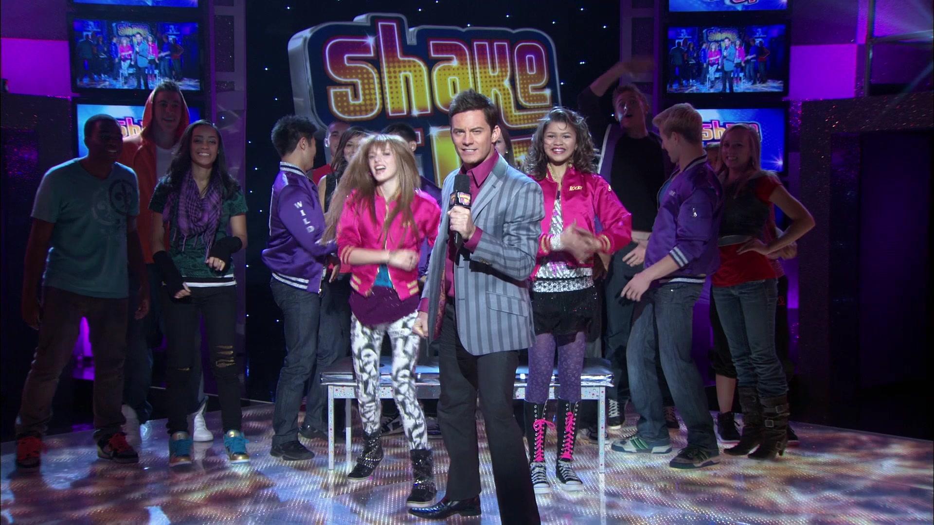 Shake_It_Up_S01E13_1080p_BTD_000134.jpg Shake_It_Up_S01E13_1080p_BTD_000134.jpg