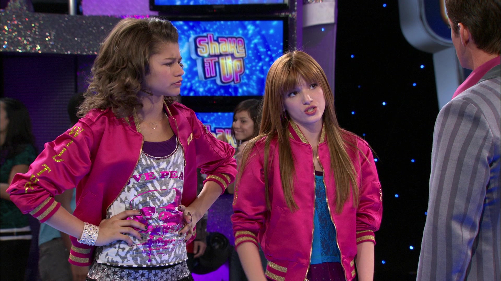 Shake_It_Up_S01E13_1080p_BTD_000181.jpg Shake_It_Up_S01E13_1080p_BTD_000181.jpg