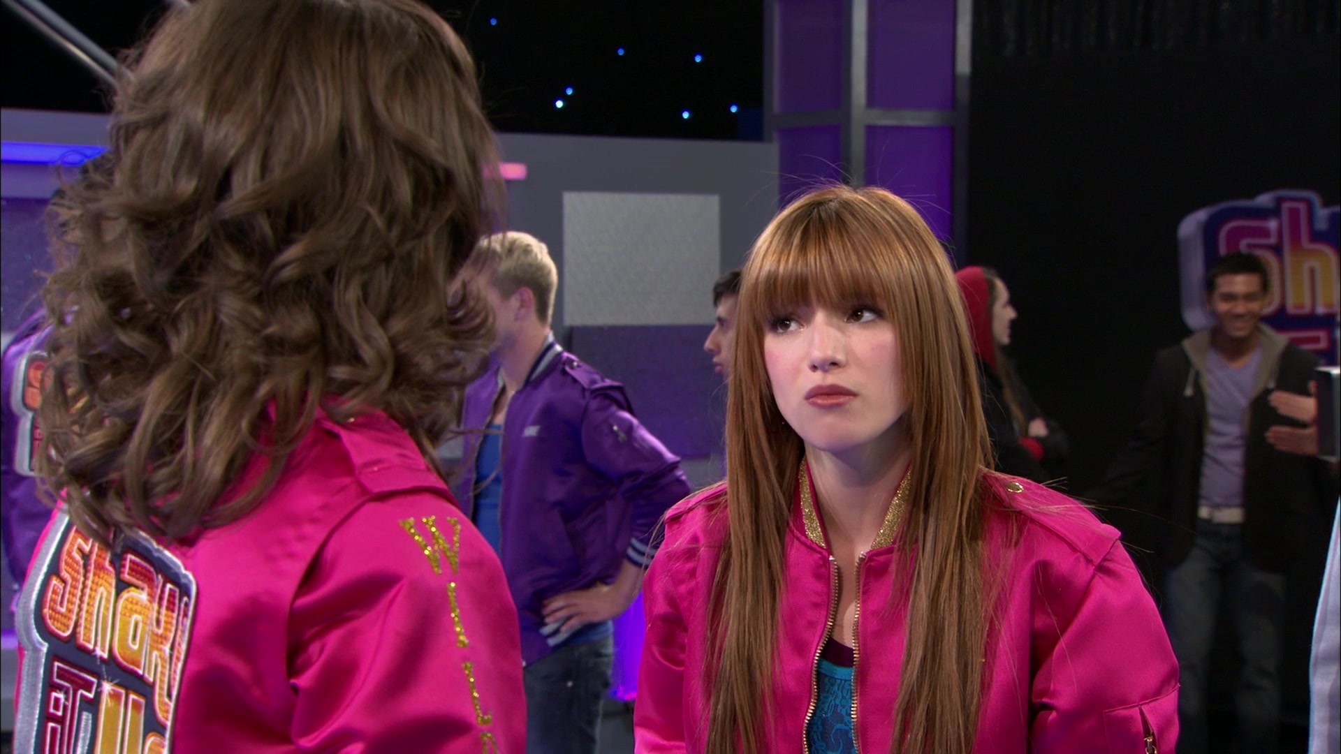 Shake_It_Up_S01E13_1080p_BTD_000258.jpg