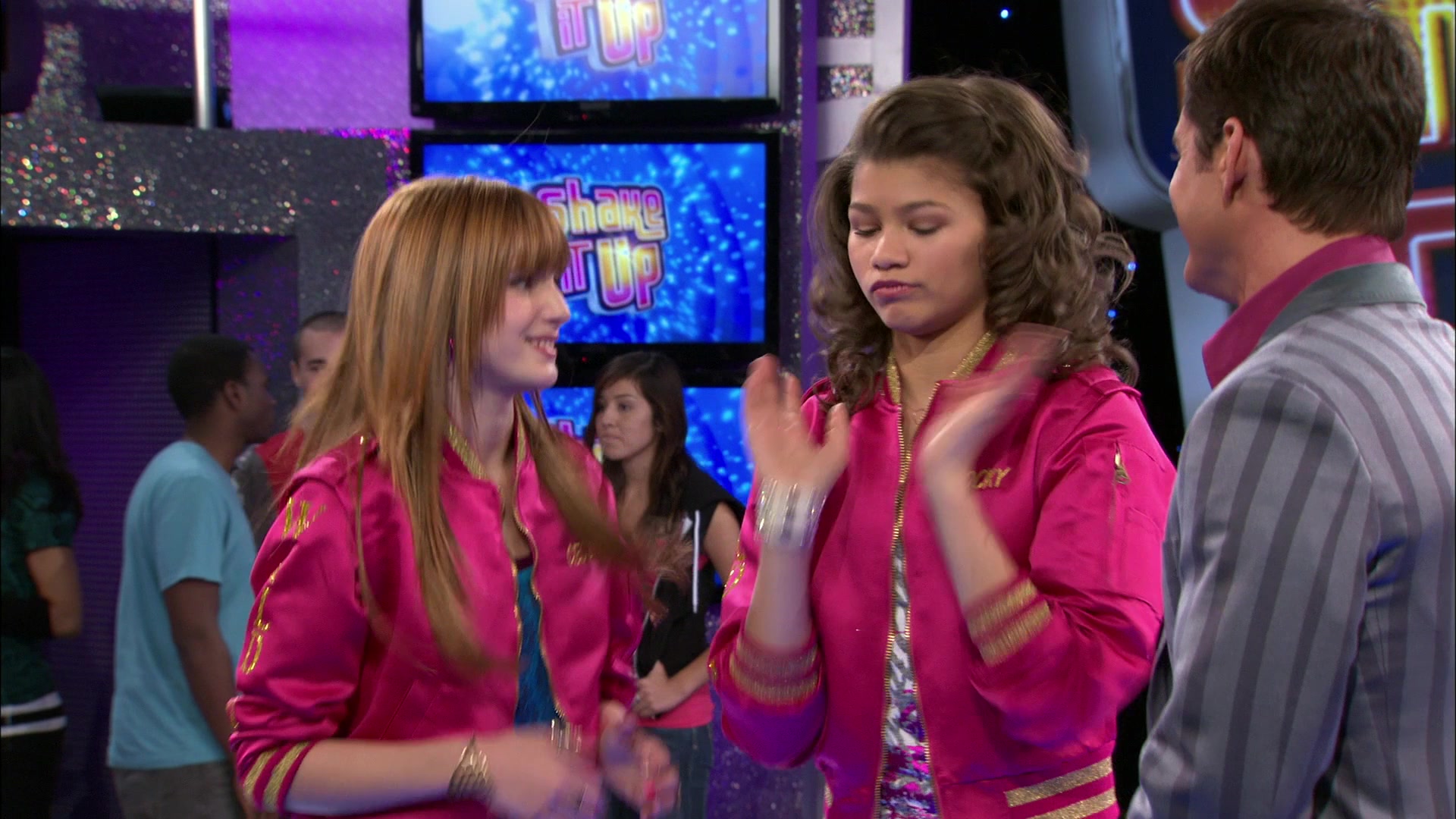 Shake_It_Up_S01E13_1080p_BTD_000313.jpg Shake_It_Up_S01E13_1080p_BTD_000313.jpg