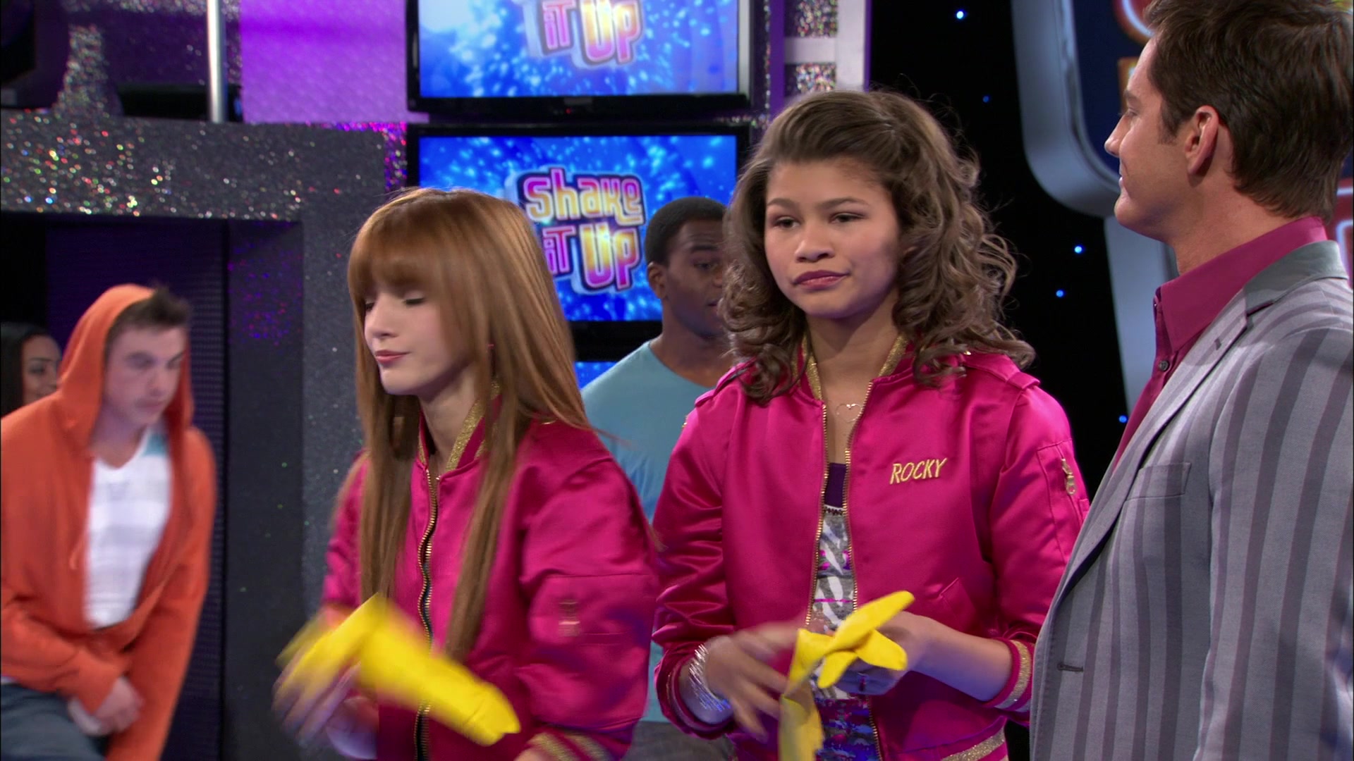 Shake_It_Up_S01E13_1080p_BTD_000346.jpg Shake_It_Up_S01E13_1080p_BTD_000346.jpg