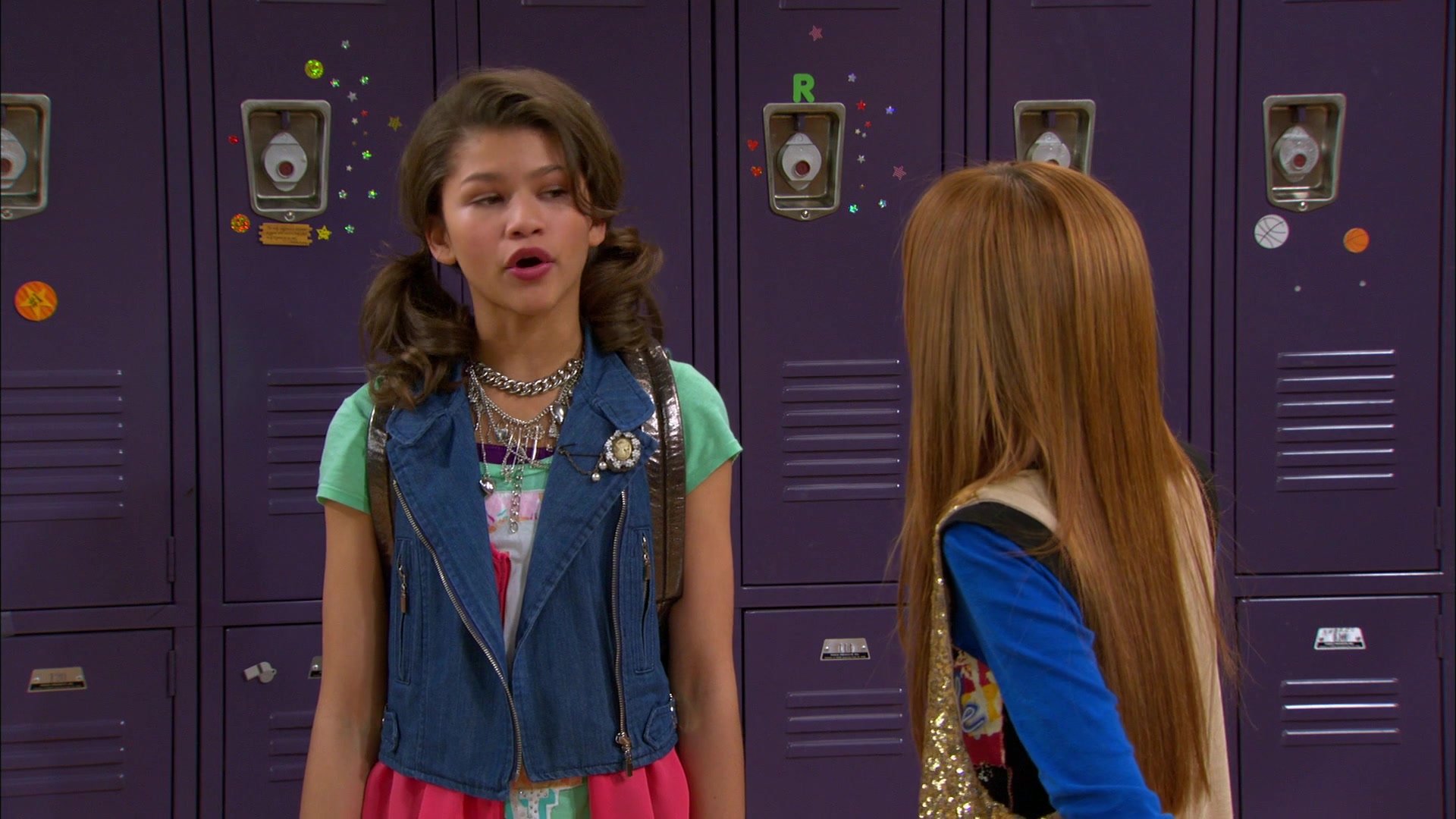 Shake_It_Up_S01E13_1080p_BTD_000605.jpg Shake_It_Up_S01E13_1080p_BTD_000605.jpg