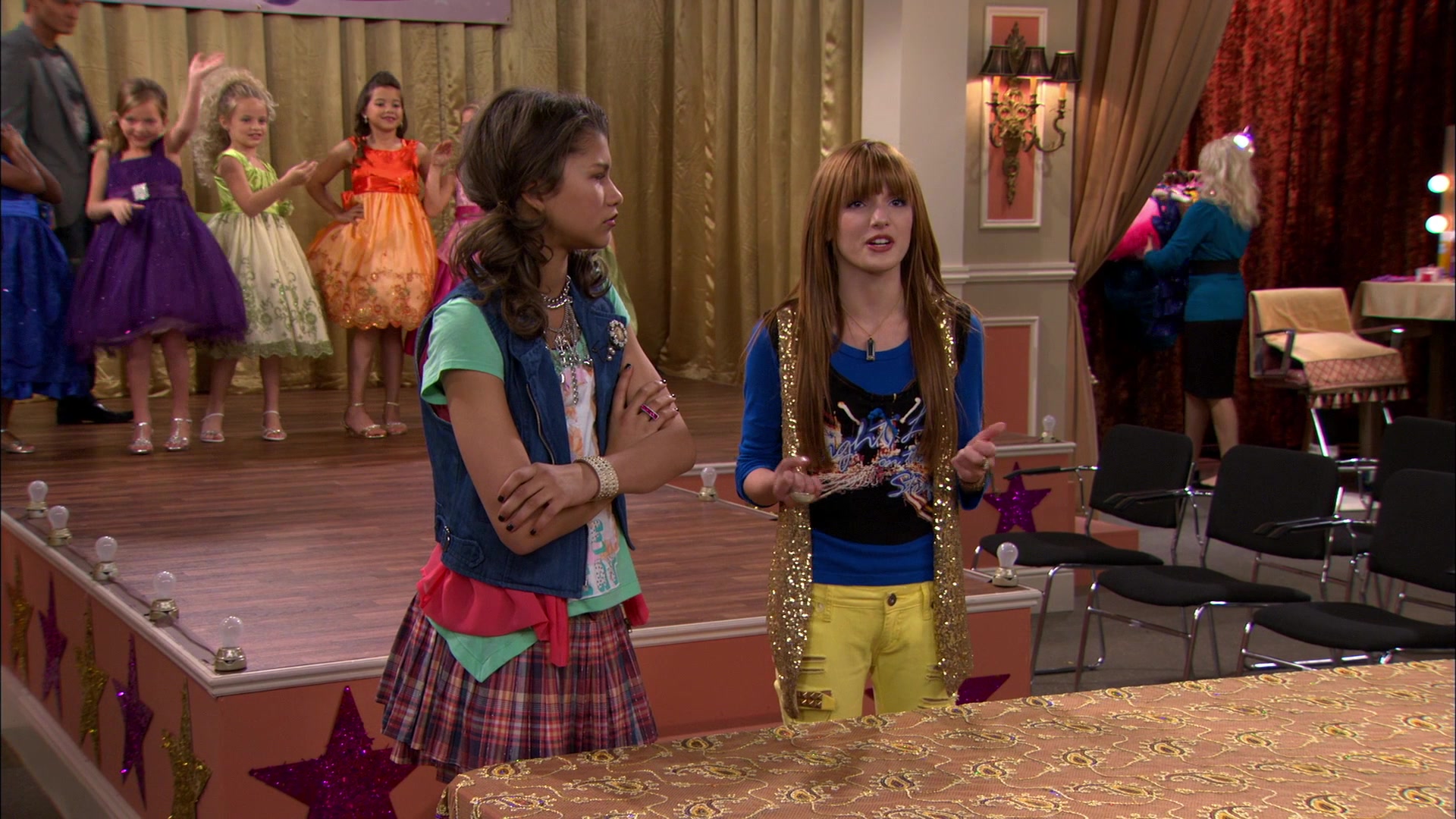 Shake_It_Up_S01E13_1080p_BTD_000906.jpg Shake_It_Up_S01E13_1080p_BTD_000906.jpg
