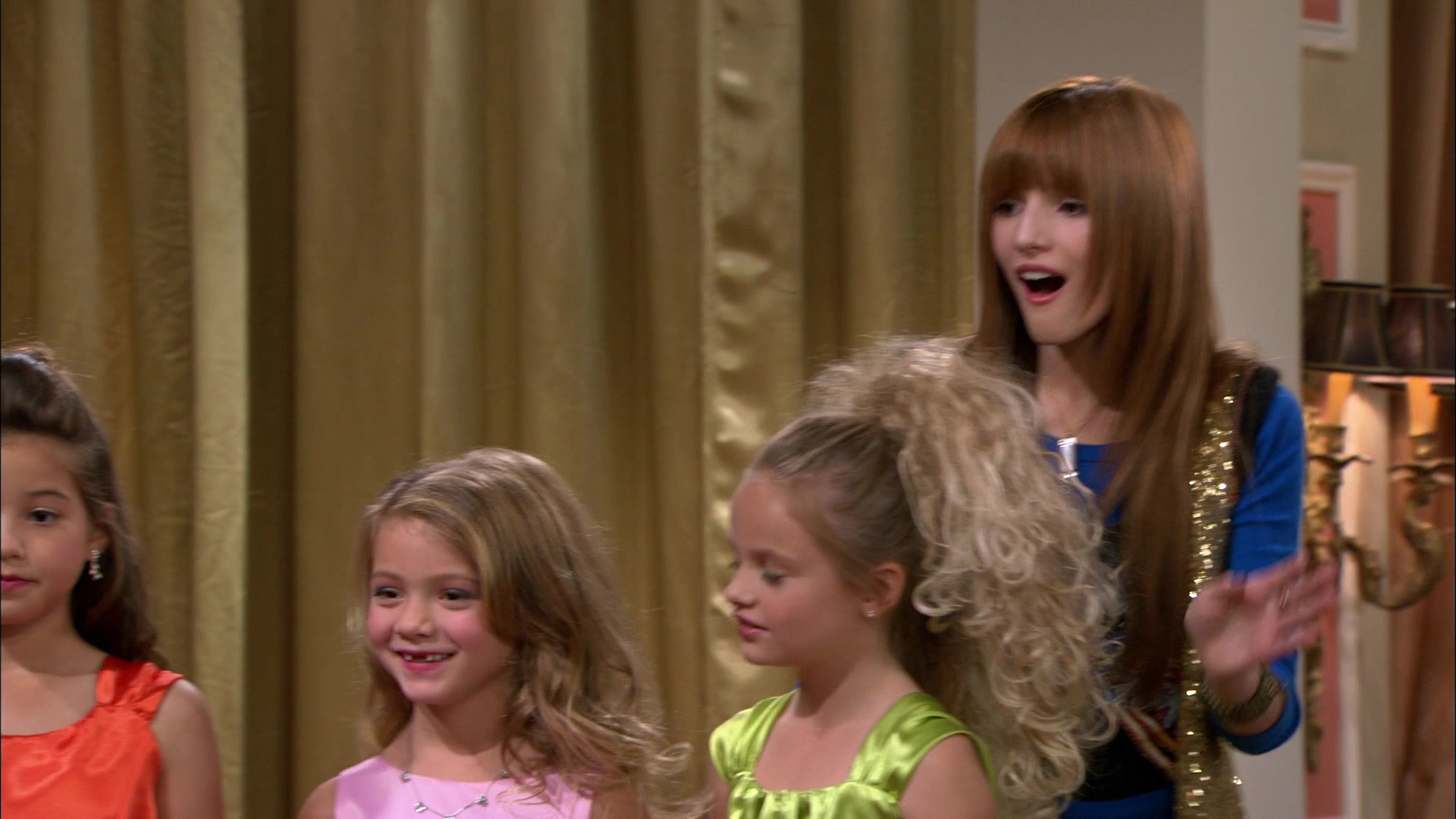 Shake_It_Up_S01E13_1080p_BTD_000984.jpg Shake_It_Up_S01E13_1080p_BTD_000984.jpg