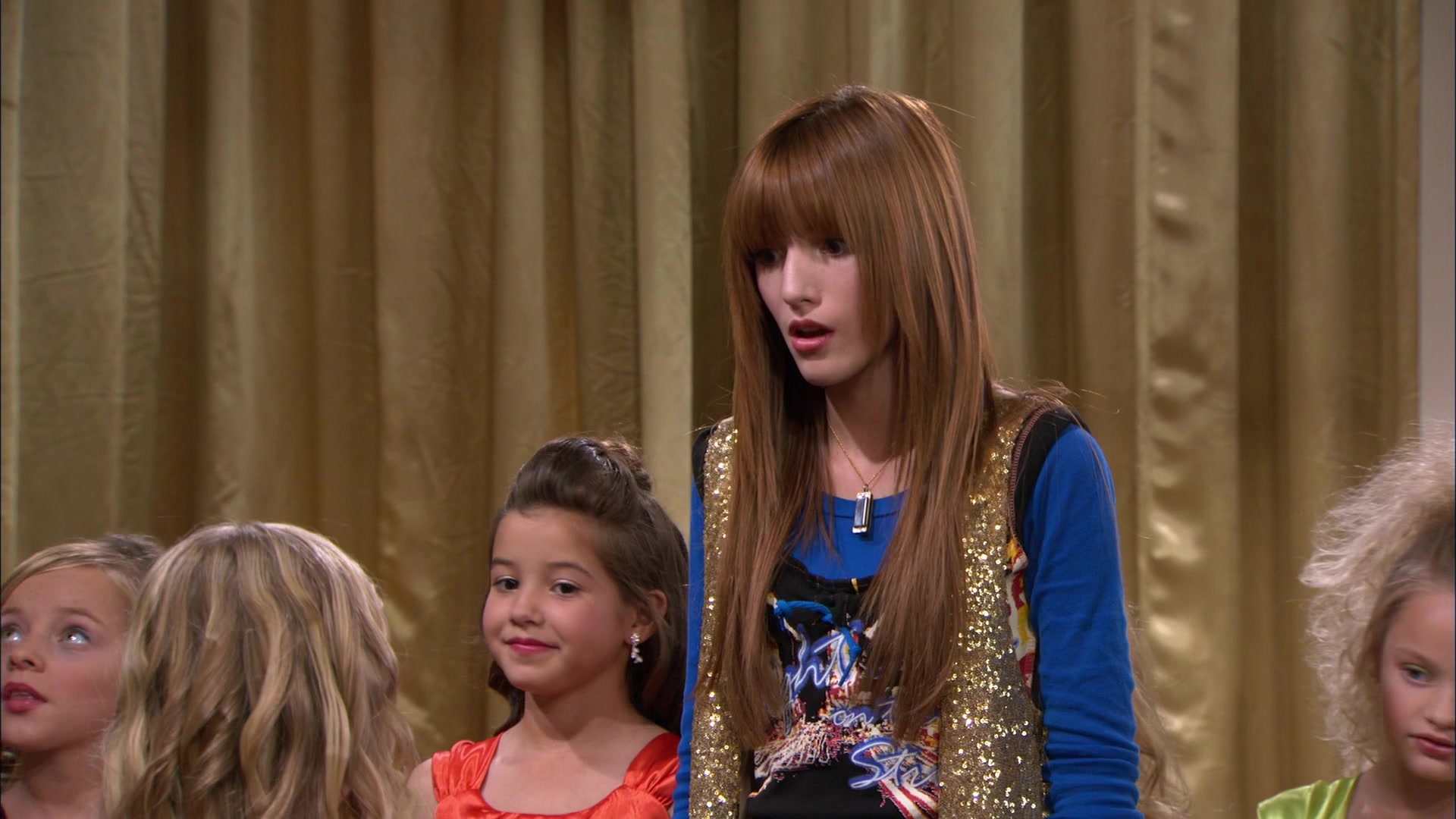 Shake_It_Up_S01E13_1080p_BTD_001000.jpg