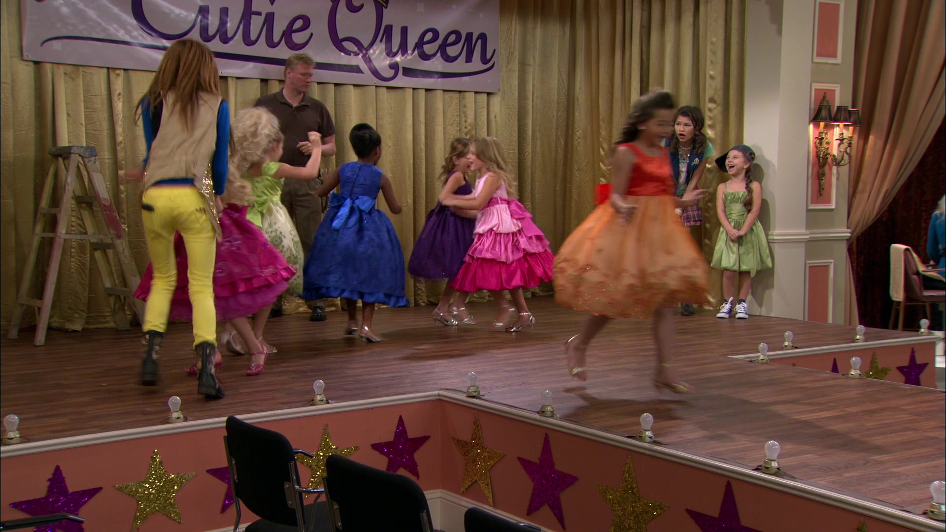 Shake_It_Up_S01E13_1080p_BTD_001121.jpg Shake_It_Up_S01E13_1080p_BTD_001121.jpg