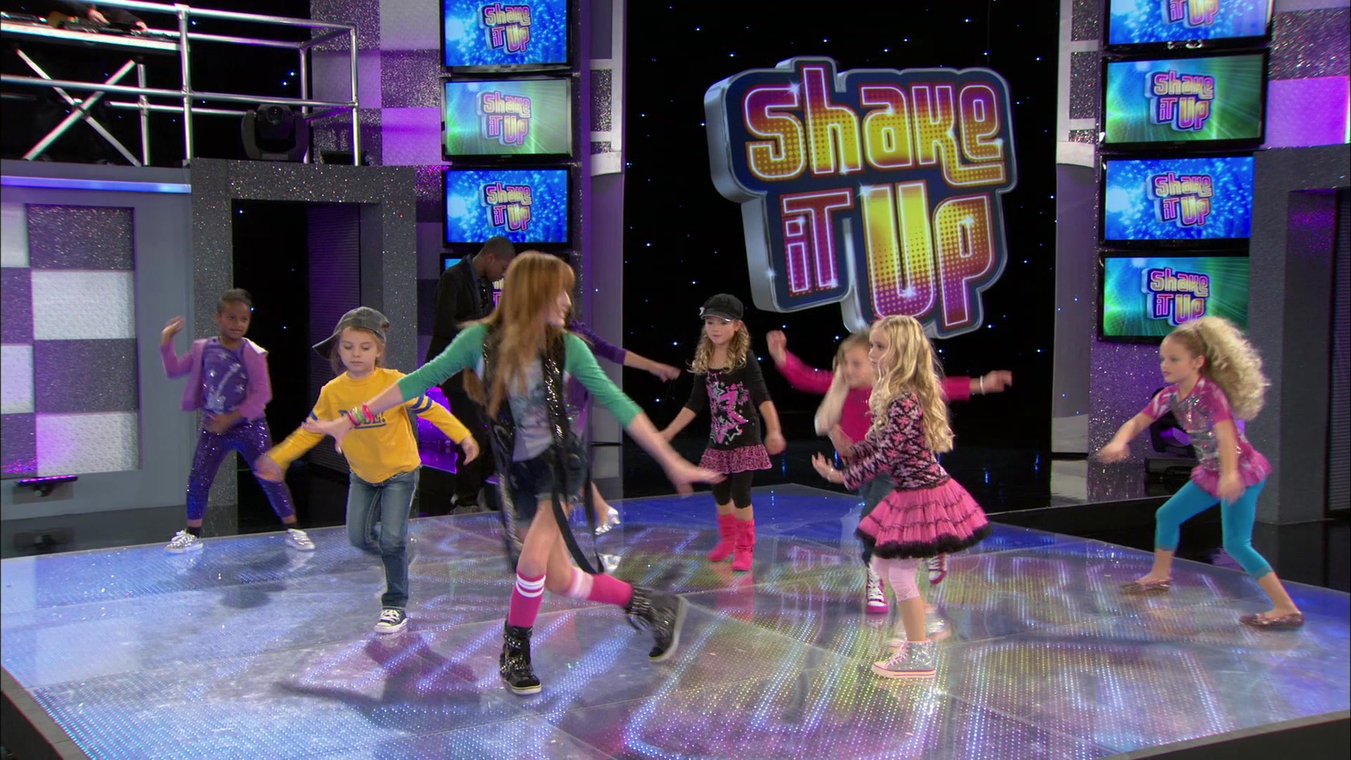 Shake_It_Up_S01E13_1080p_BTD_001158.jpg Shake_It_Up_S01E13_1080p_BTD_001158.jpg