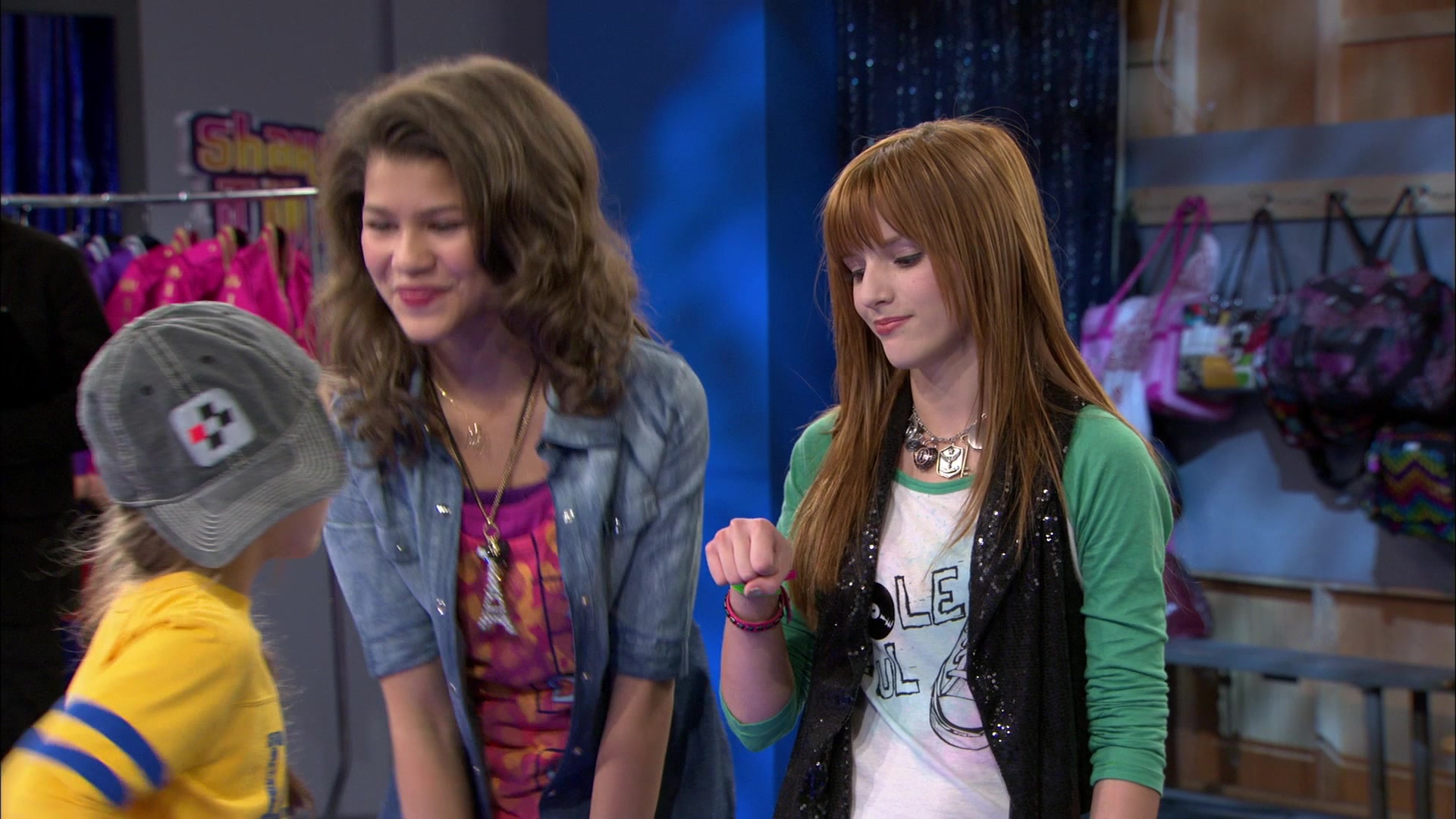 Shake_It_Up_S01E13_1080p_BTD_001743.jpg Shake_It_Up_S01E13_1080p_BTD_001743.jpg