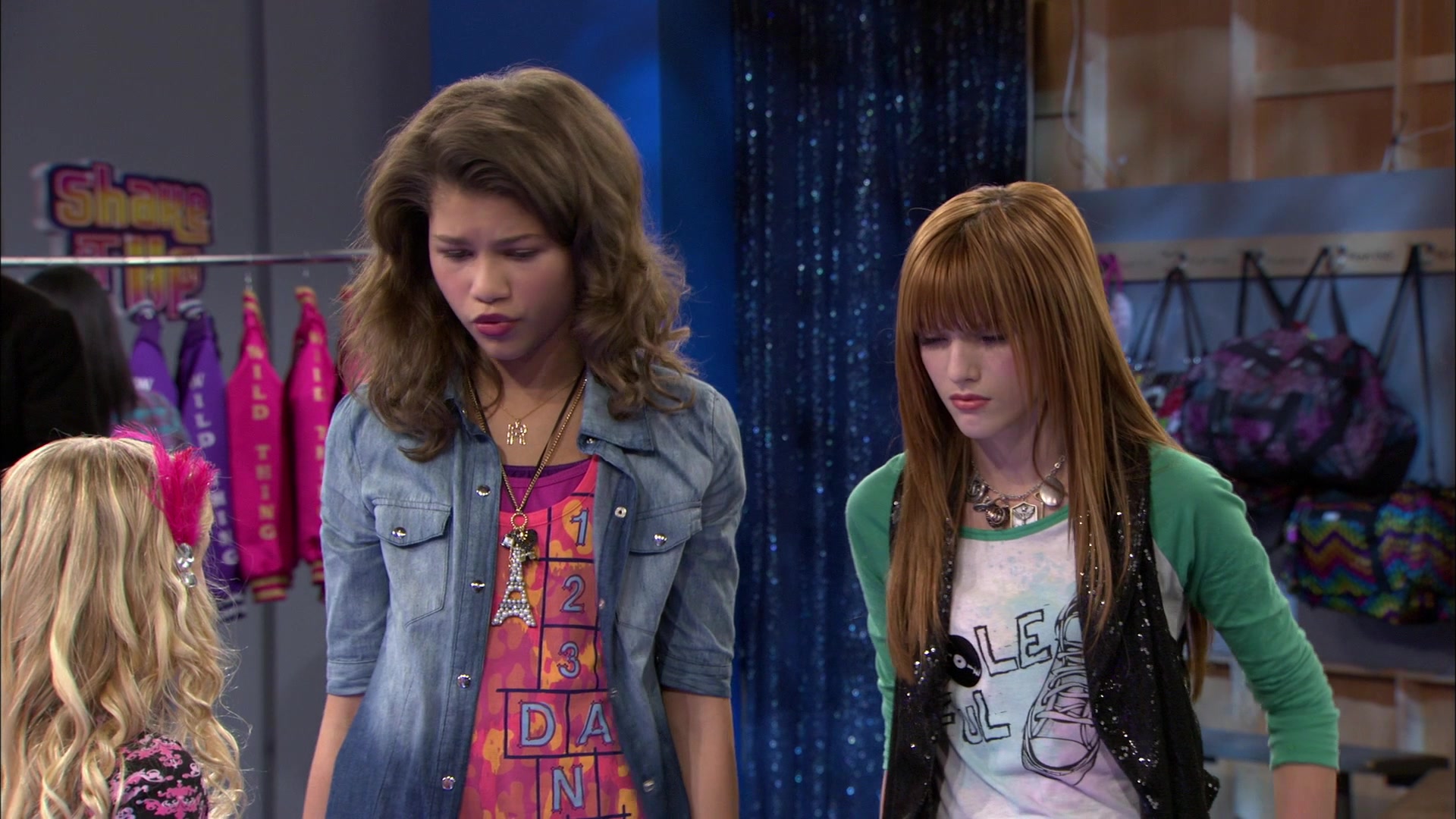 Shake_It_Up_S01E13_1080p_BTD_001805.jpg Shake_It_Up_S01E13_1080p_BTD_001805.jpg
