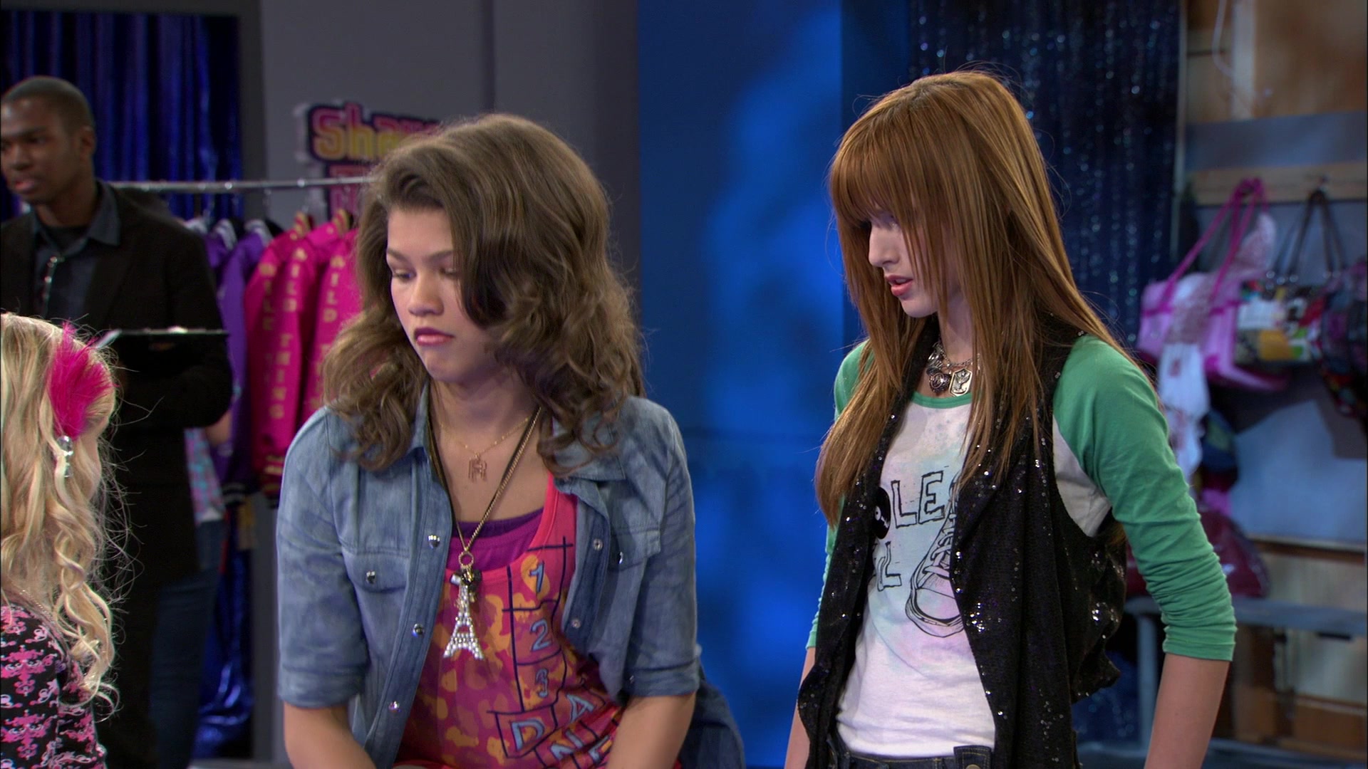 Shake_It_Up_S01E13_1080p_BTD_001827.jpg Shake_It_Up_S01E13_1080p_BTD_001827.jpg