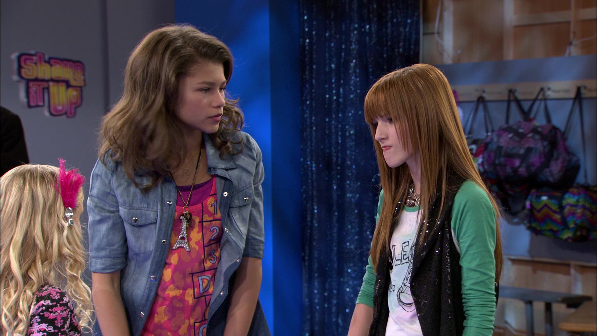 Shake_It_Up_S01E13_1080p_BTD_001846.jpg