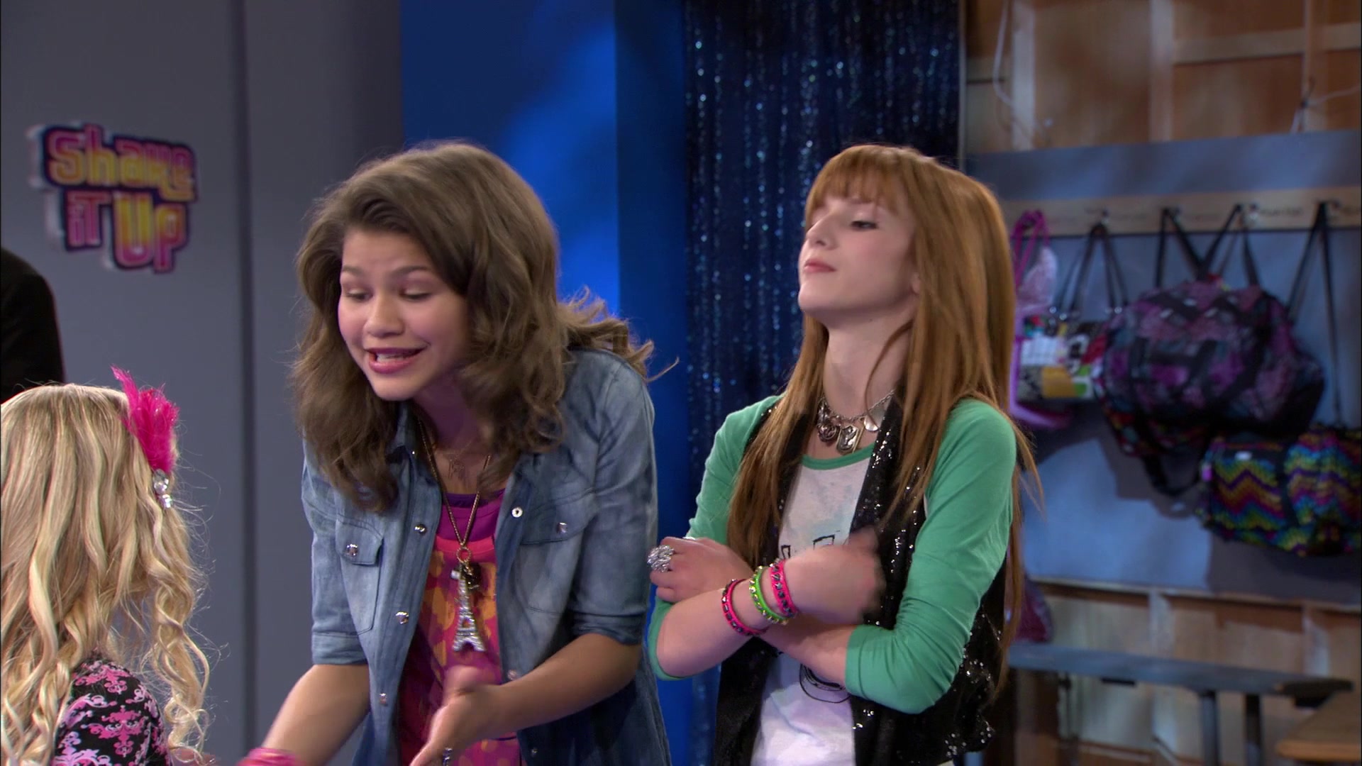 Shake_It_Up_S01E13_1080p_BTD_001854.jpg