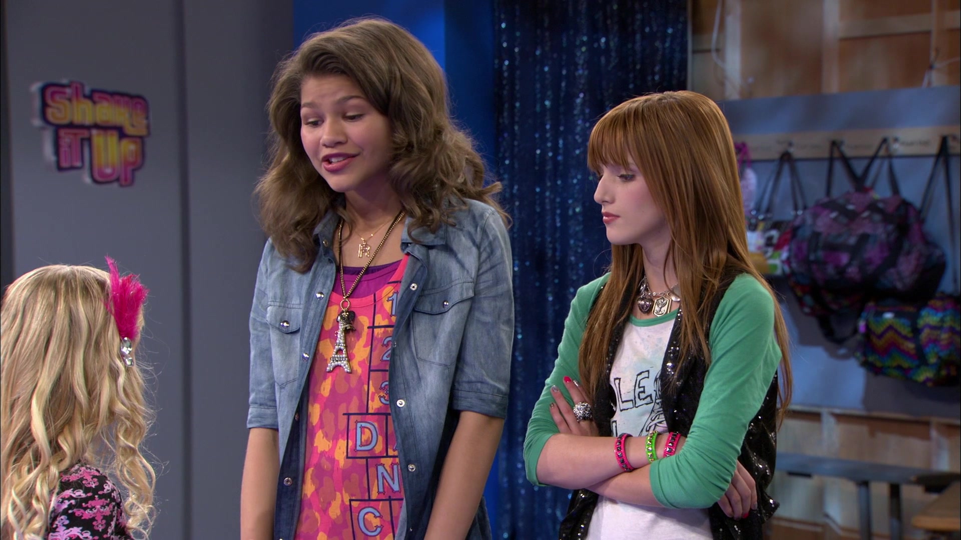 Shake_It_Up_S01E13_1080p_BTD_001858.jpg Shake_It_Up_S01E13_1080p_BTD_001858.jpg