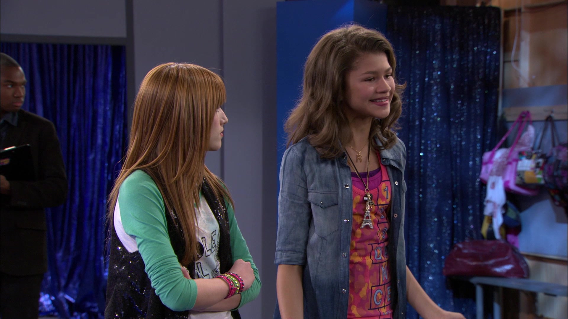 Shake_It_Up_S01E13_1080p_BTD_001912.jpg Shake_It_Up_S01E13_1080p_BTD_001912.jpg