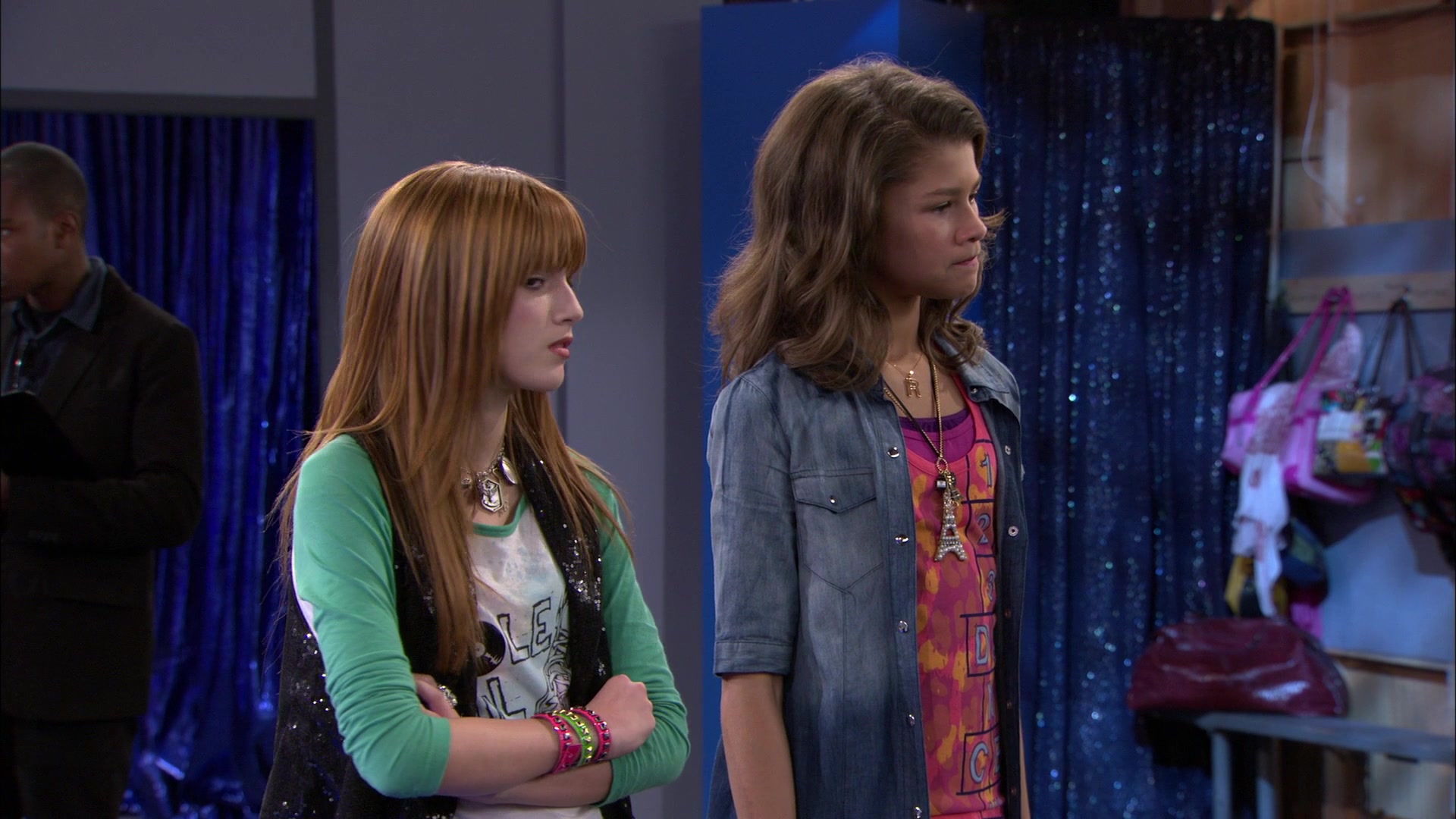 Shake_It_Up_S01E13_1080p_BTD_001915.jpg Shake_It_Up_S01E13_1080p_BTD_001915.jpg