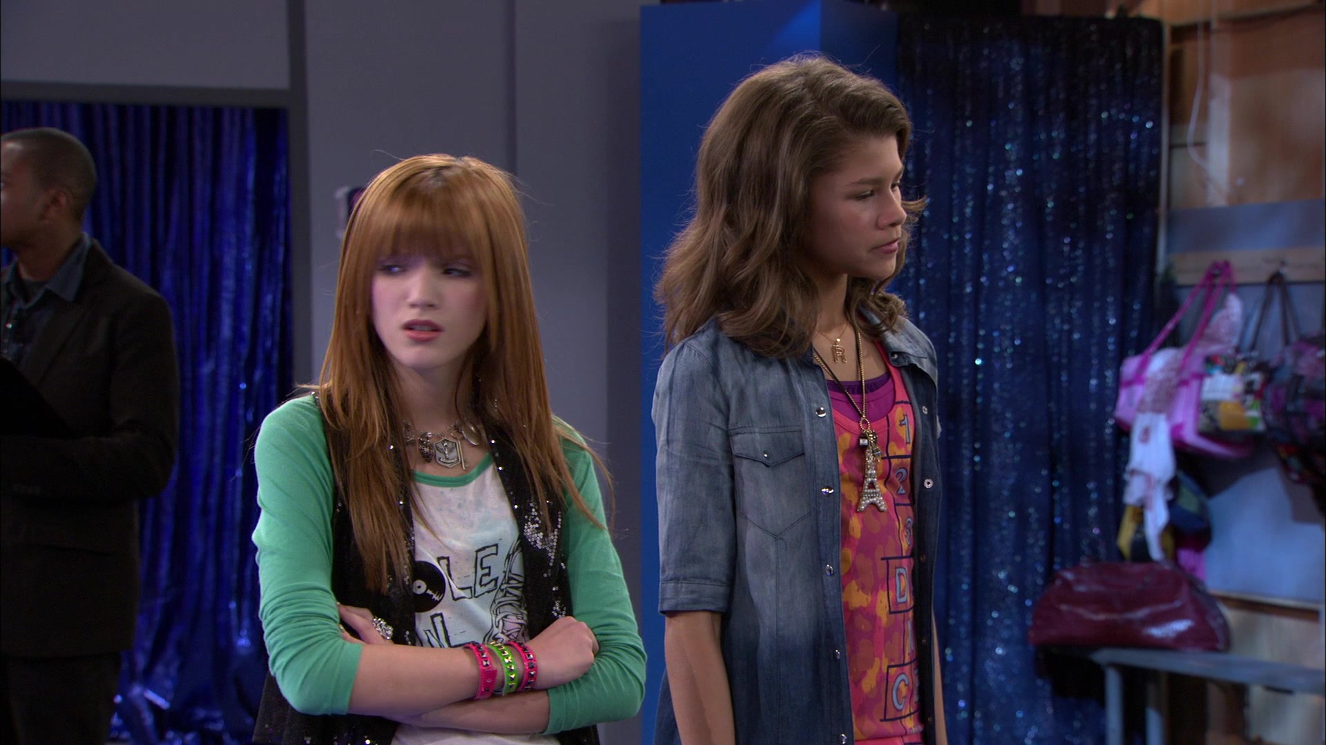 Shake_It_Up_S01E13_1080p_BTD_001916.jpg
