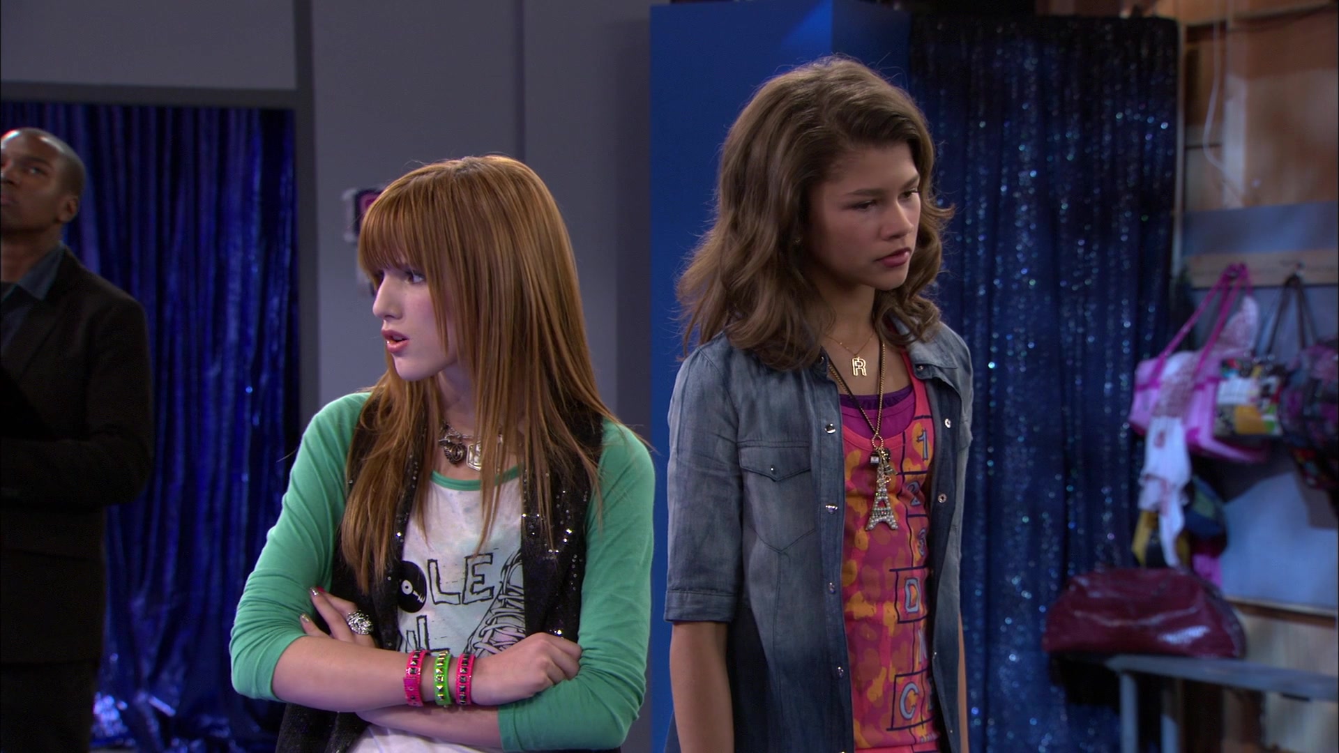 Shake_It_Up_S01E13_1080p_BTD_001918.jpg