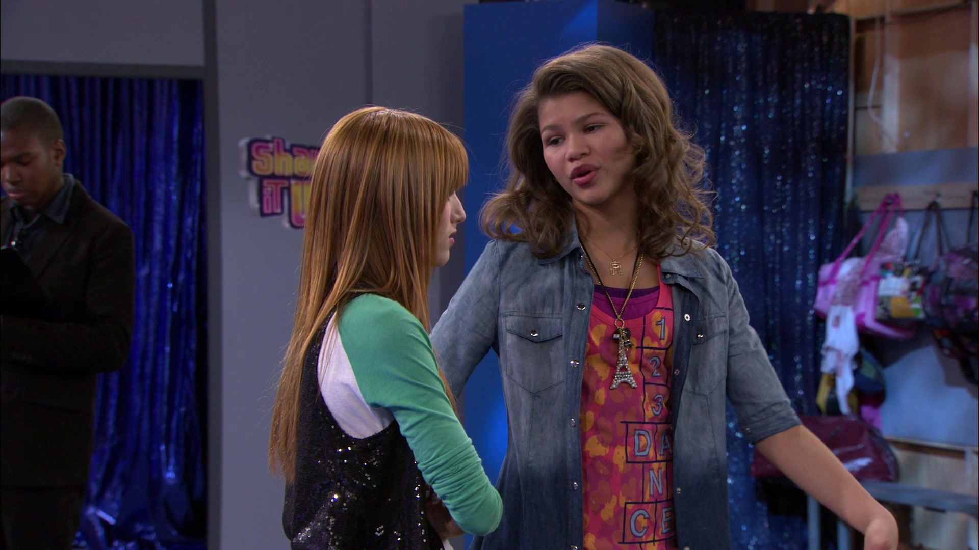 Shake_It_Up_S01E13_1080p_BTD_001929.jpg Shake_It_Up_S01E13_1080p_BTD_001929.jpg