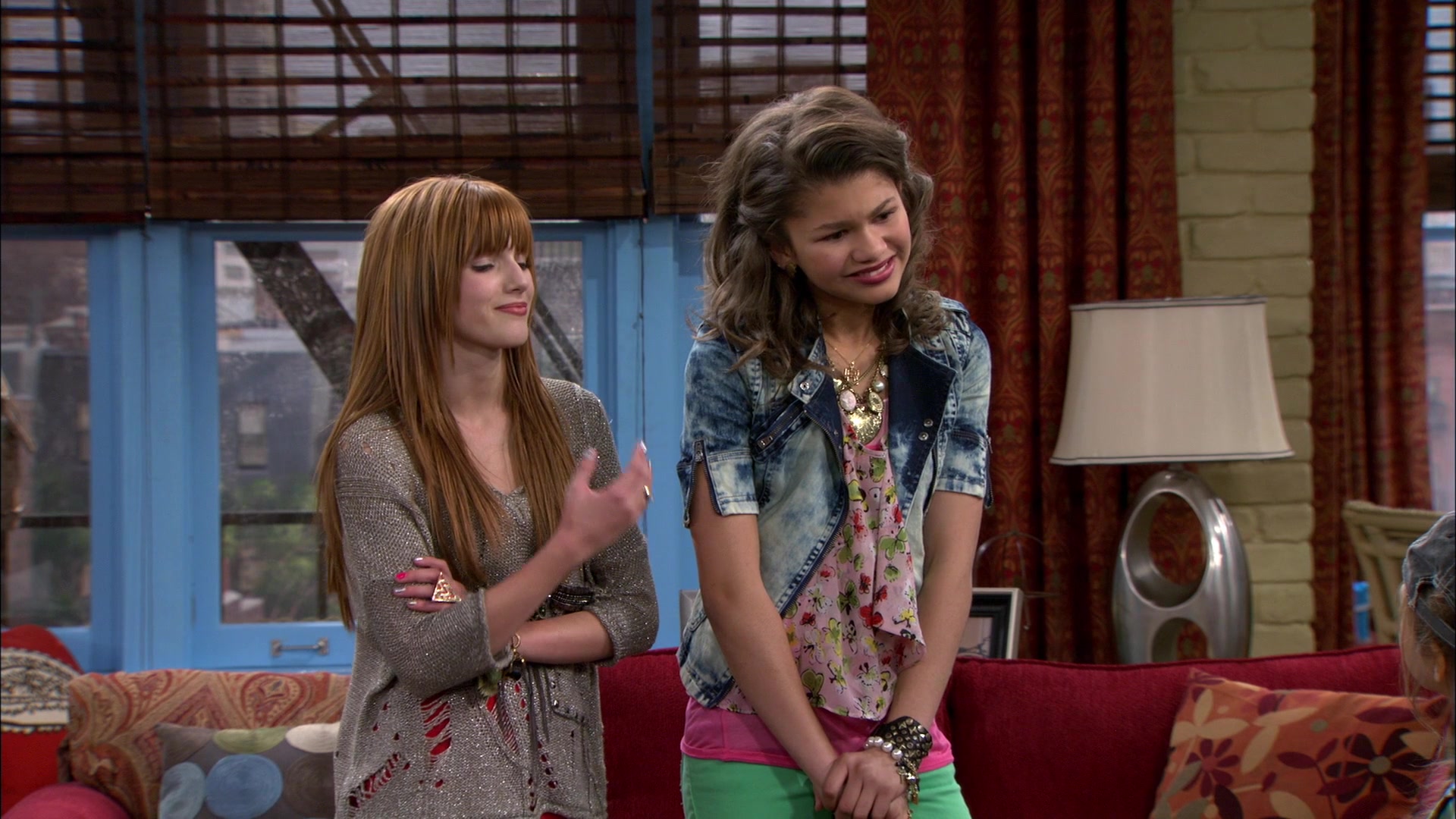 Shake_It_Up_S01E13_1080p_BTD_002059.jpg Shake_It_Up_S01E13_1080p_BTD_002059.jpg