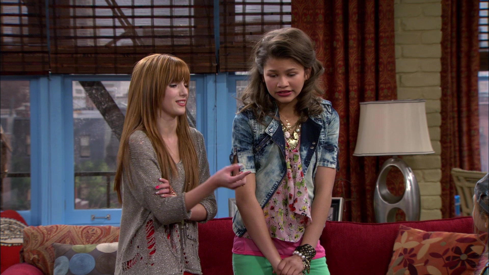 Shake_It_Up_S01E13_1080p_BTD_002062.jpg Shake_It_Up_S01E13_1080p_BTD_002062.jpg