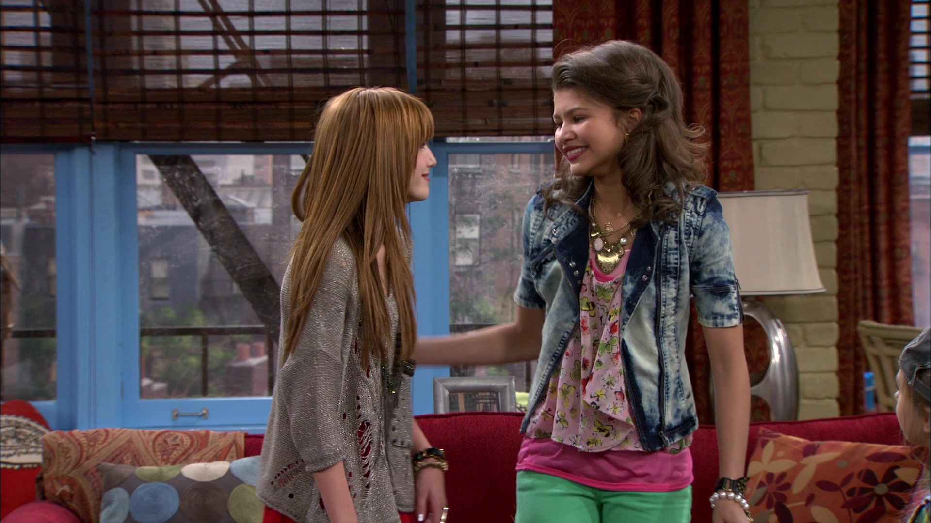 Shake_It_Up_S01E13_1080p_BTD_002065.jpg Shake_It_Up_S01E13_1080p_BTD_002065.jpg