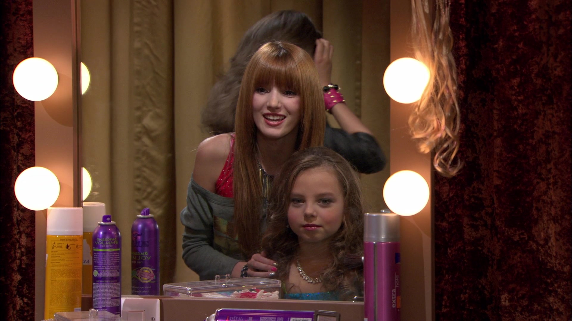 Shake_It_Up_S01E13_1080p_BTD_002363.jpg Shake_It_Up_S01E13_1080p_BTD_002363.jpg