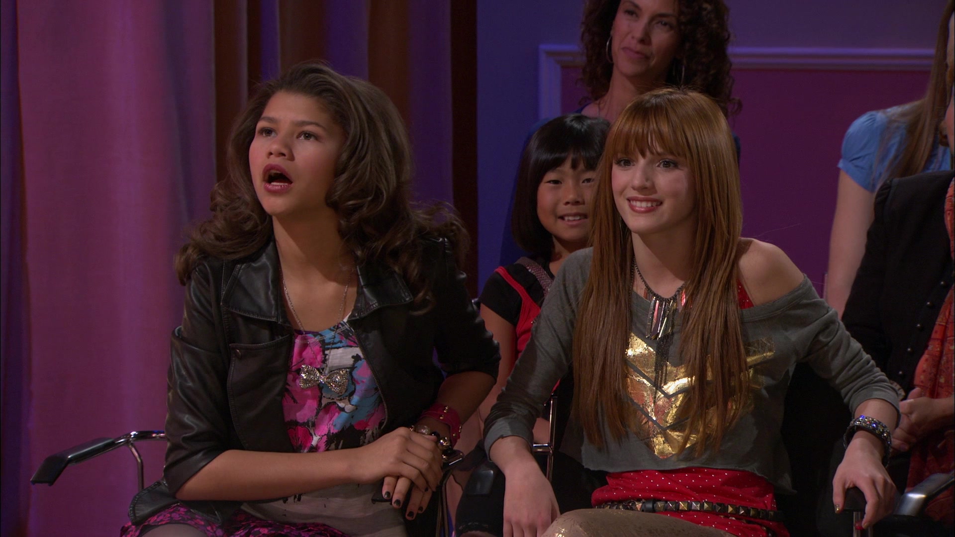 Shake_It_Up_S01E13_1080p_BTD_002989.jpg