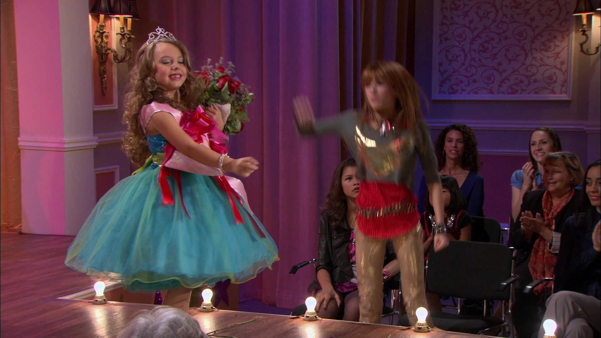 Shake_It_Up_S01E13_1080p_BTD_003033.jpg Shake_It_Up_S01E13_1080p_BTD_003033.jpg